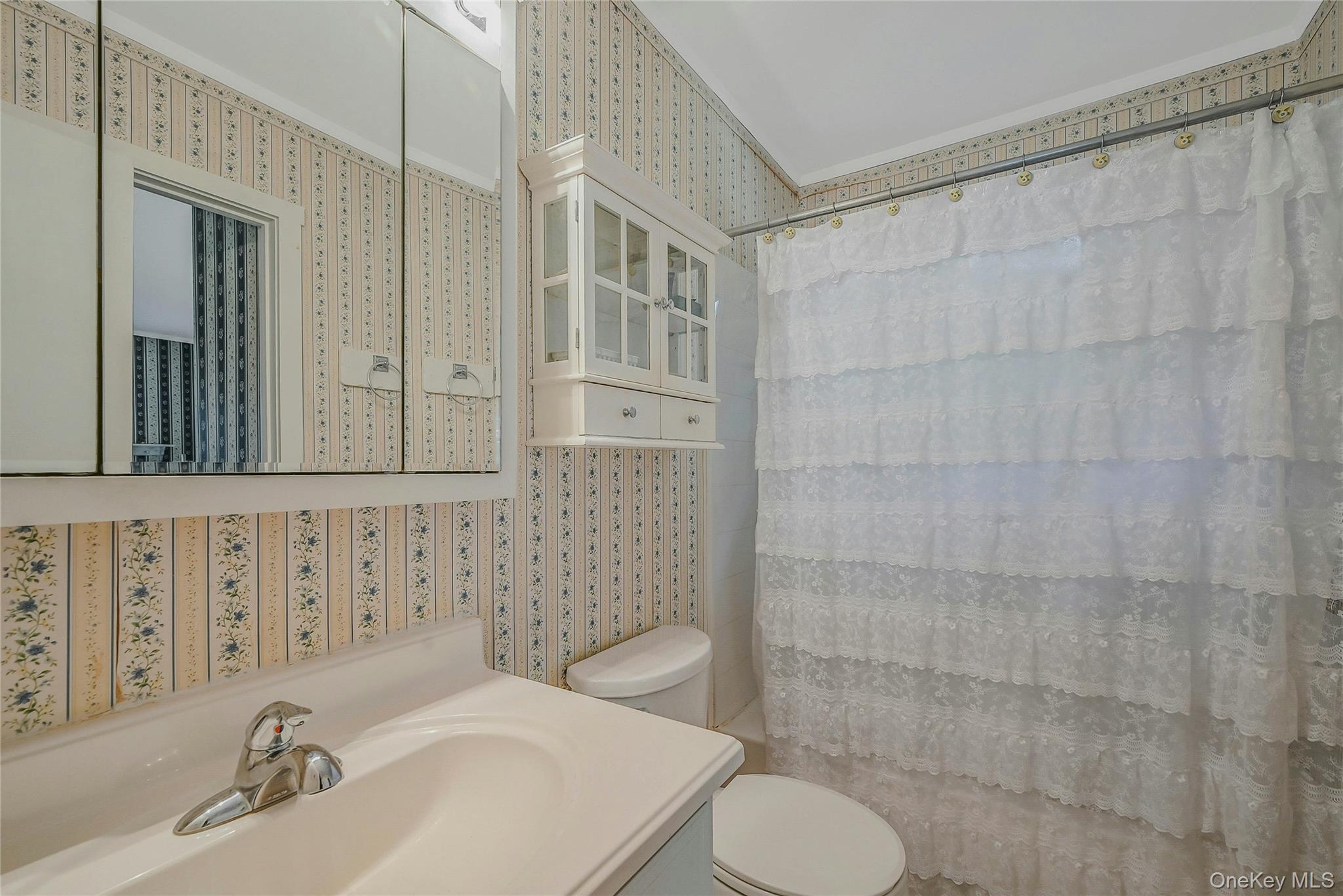 3 Peter Court, Manorville, NY 11949