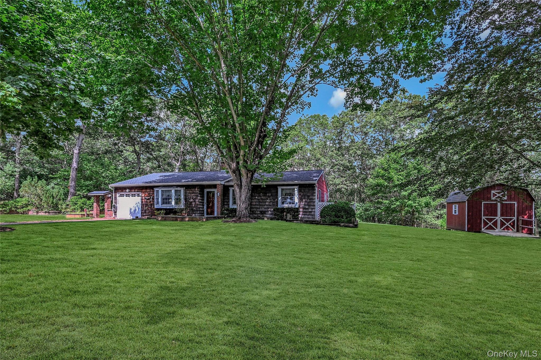 3 Peter Court, Manorville, NY 11949