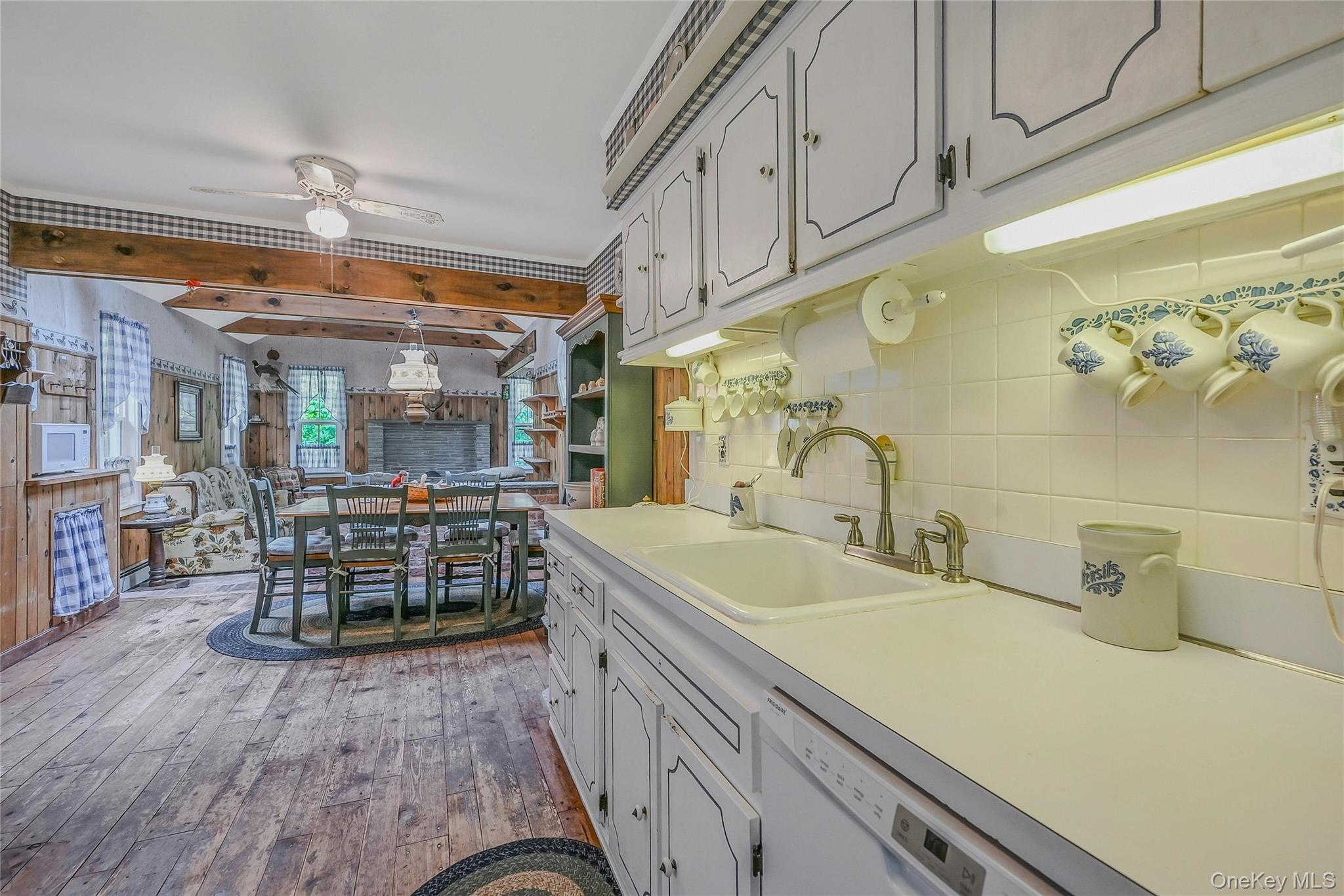 3 Peter Court, Manorville, NY 11949