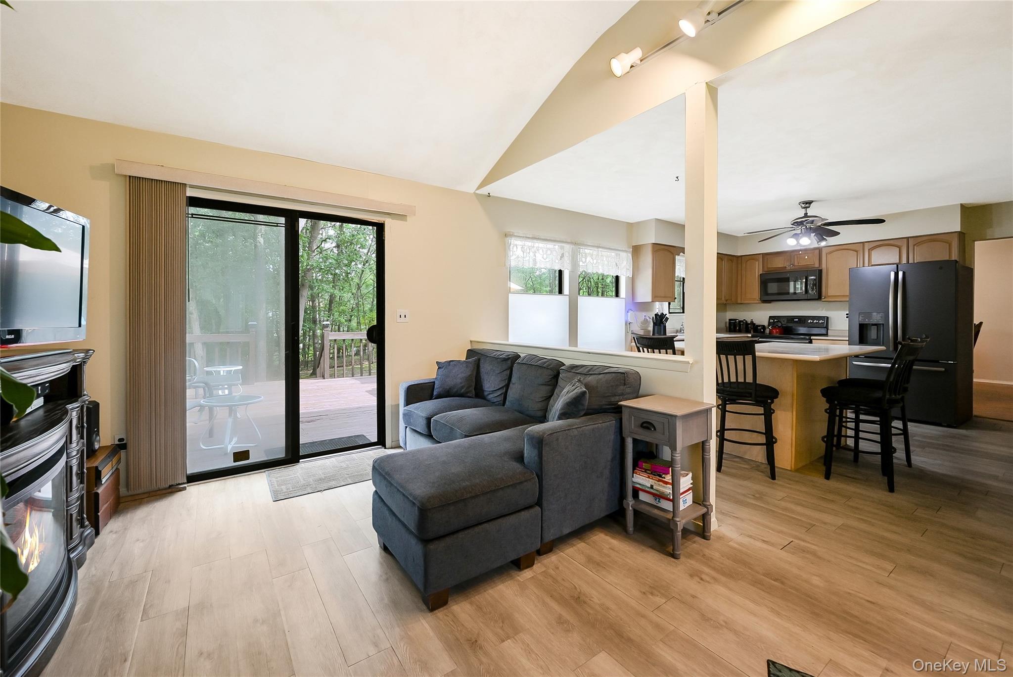 15 Hastings Drive, Ridge, NY 11961