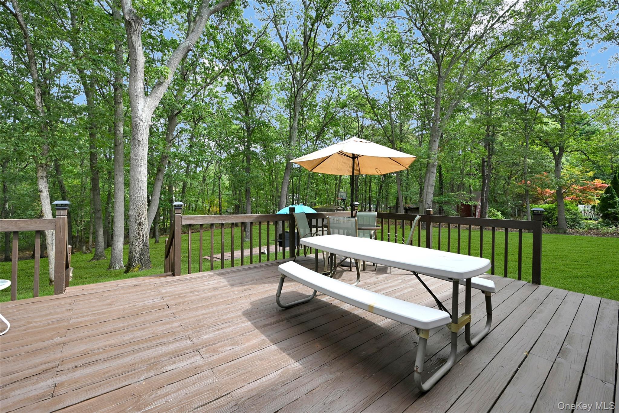 15 Hastings Drive, Ridge, NY 11961