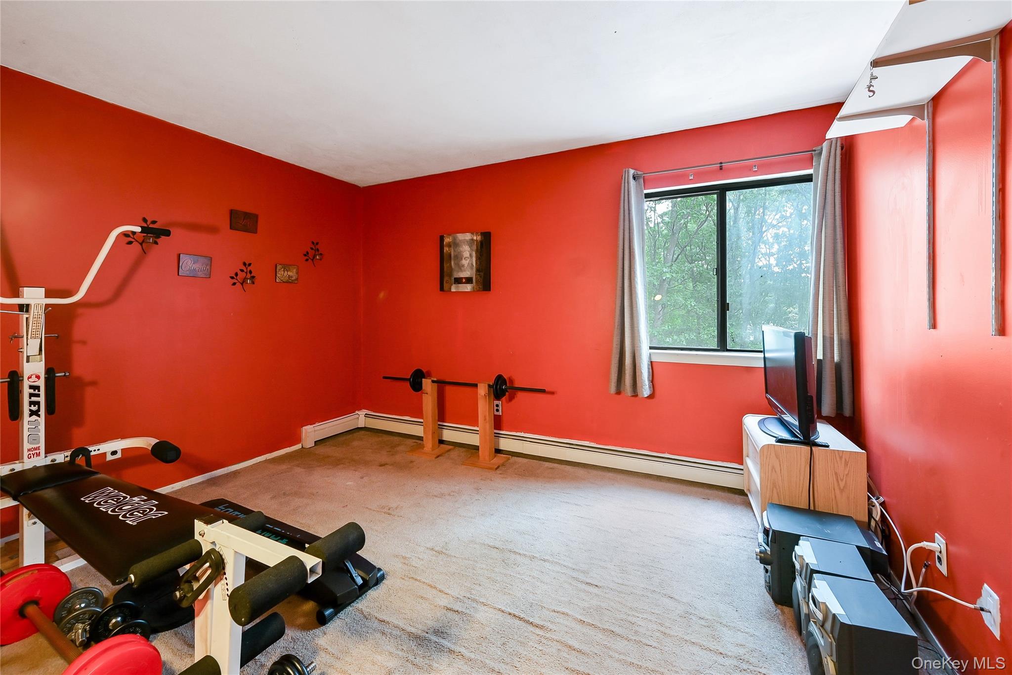 15 Hastings Drive, Ridge, NY 11961