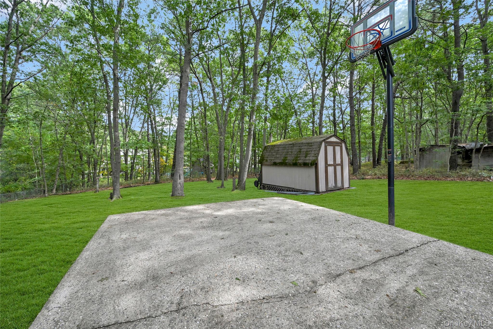 15 Hastings Drive, Ridge, NY 11961