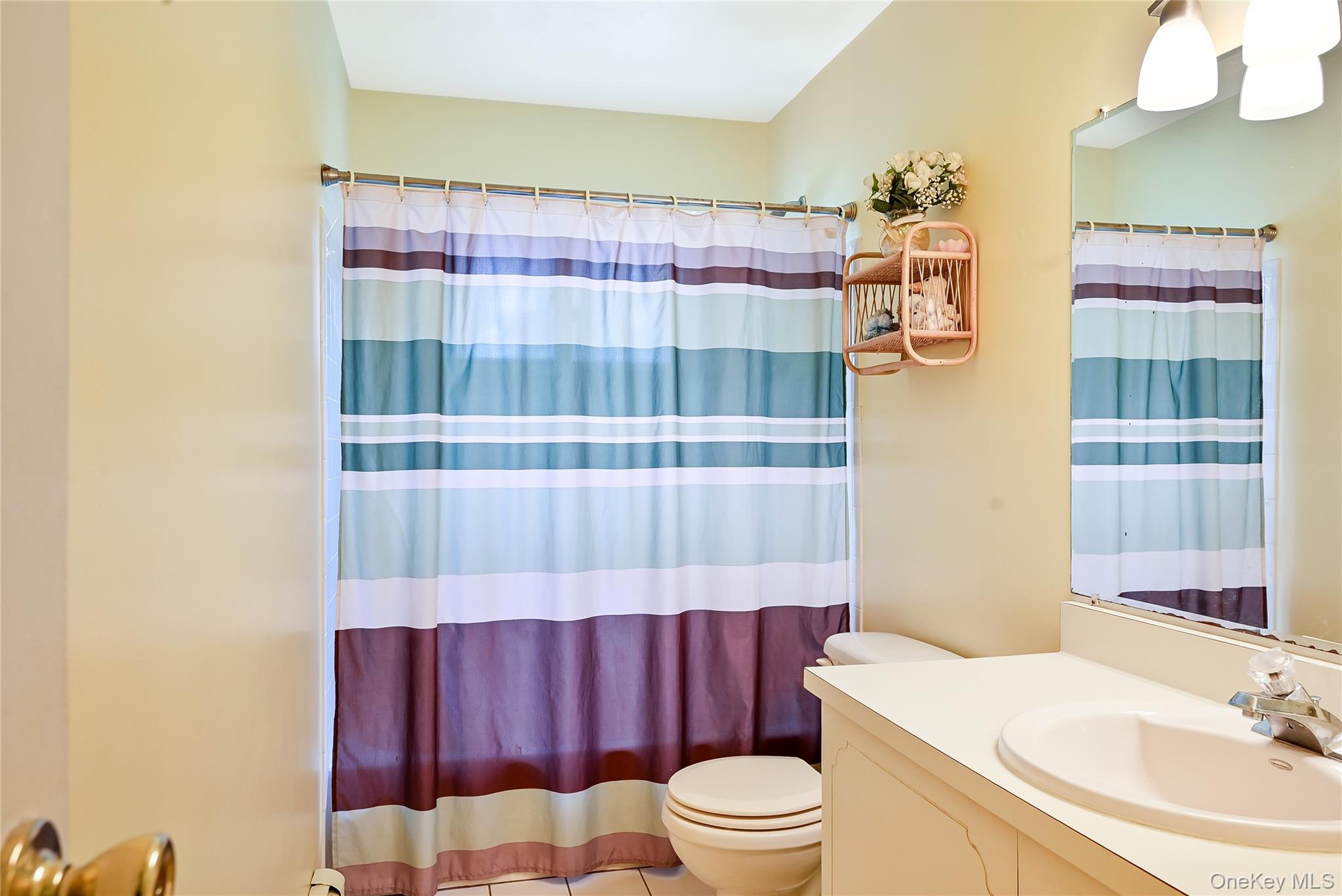 15 Hastings Drive, Ridge, NY 11961