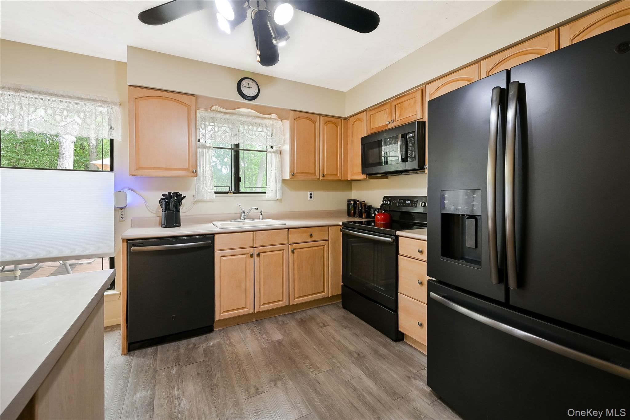 15 Hastings Drive, Ridge, NY 11961