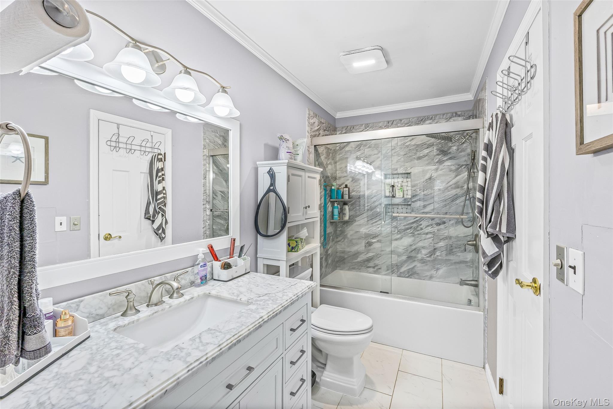 6 Fox Path, Coram, NY 11727