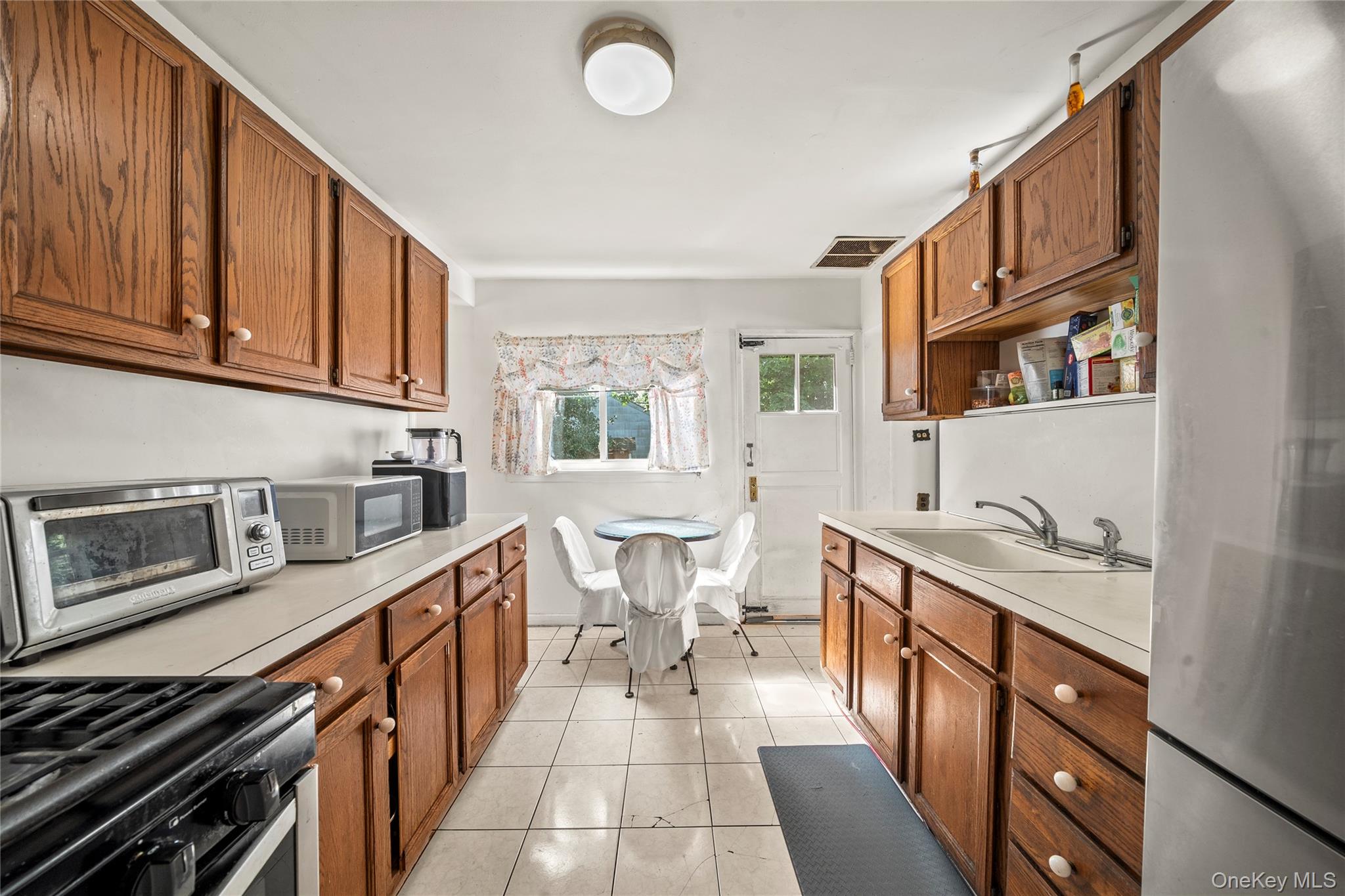 604 Dartmouth Street, Westbury, NY 11590