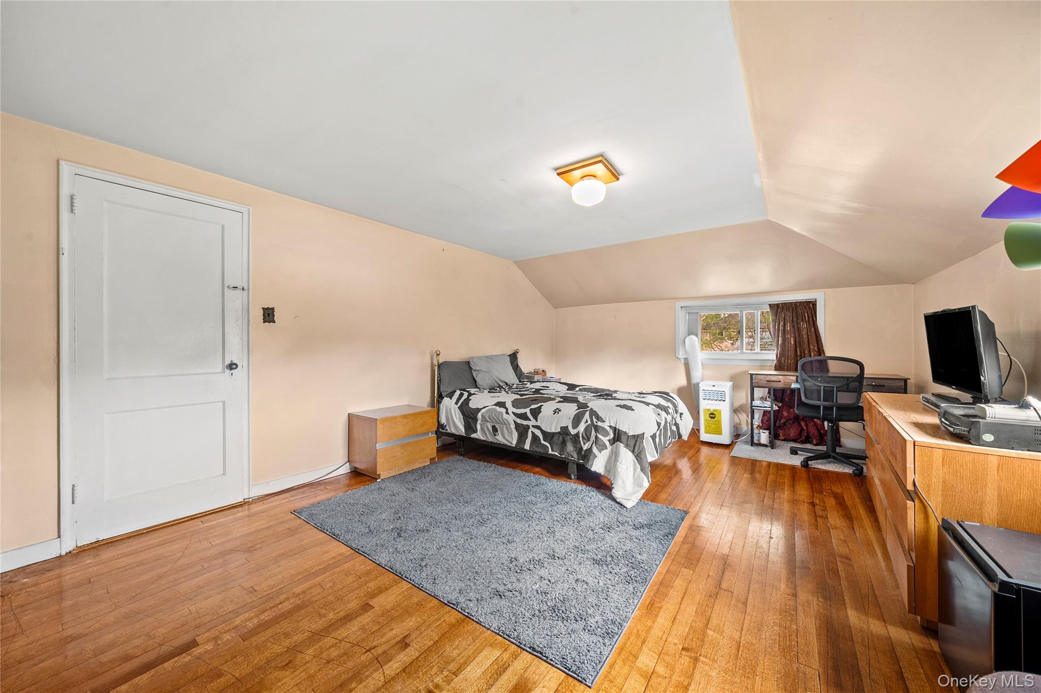 604 Dartmouth Street, Westbury, NY 11590