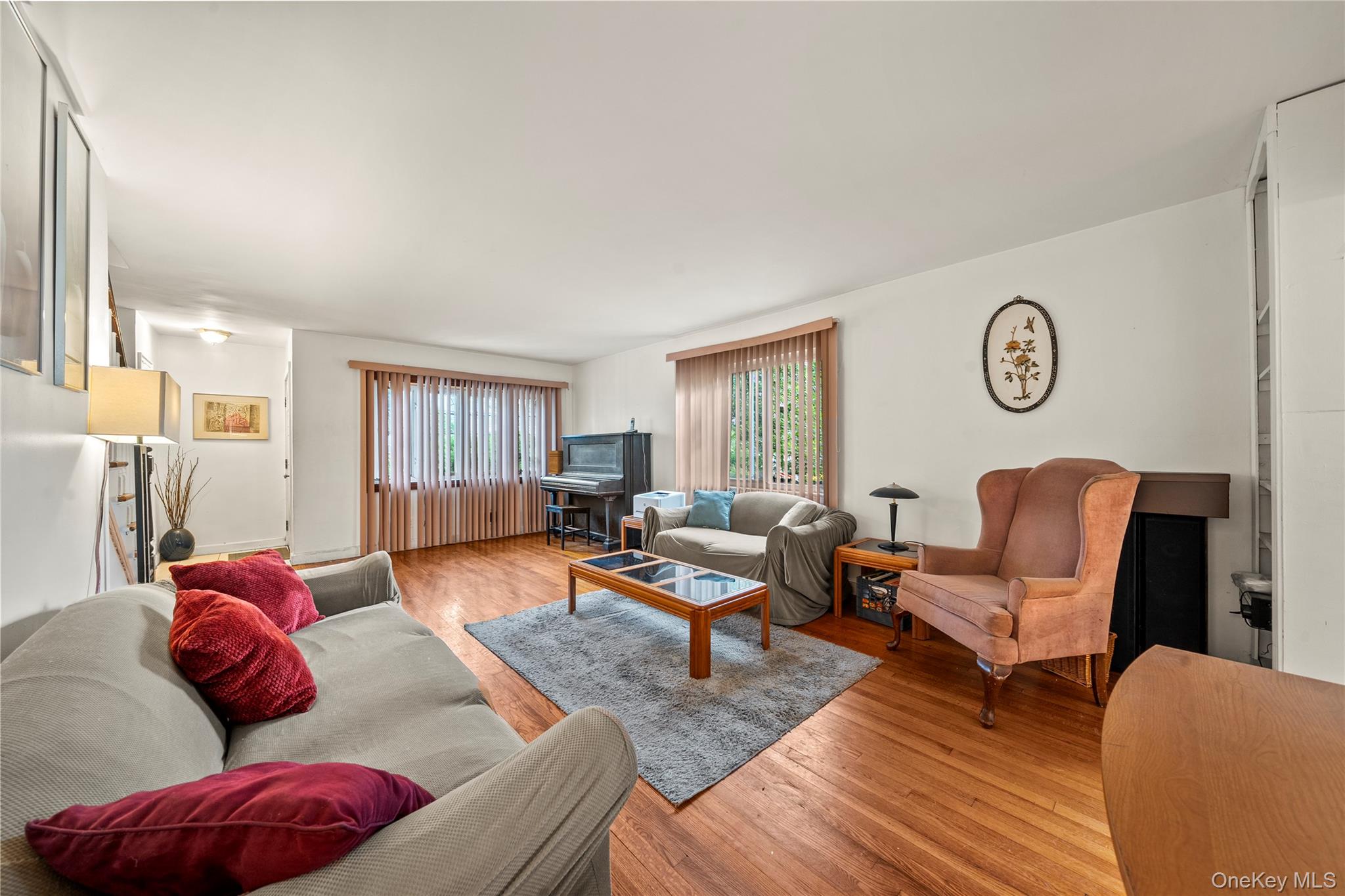 604 Dartmouth Street, Westbury, NY 11590