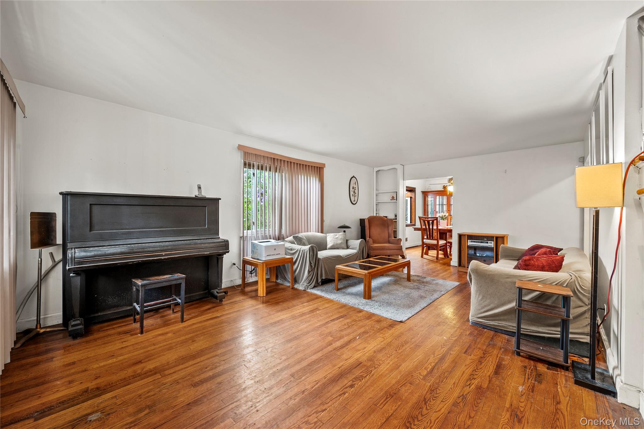 604 Dartmouth Street, Westbury, NY 11590