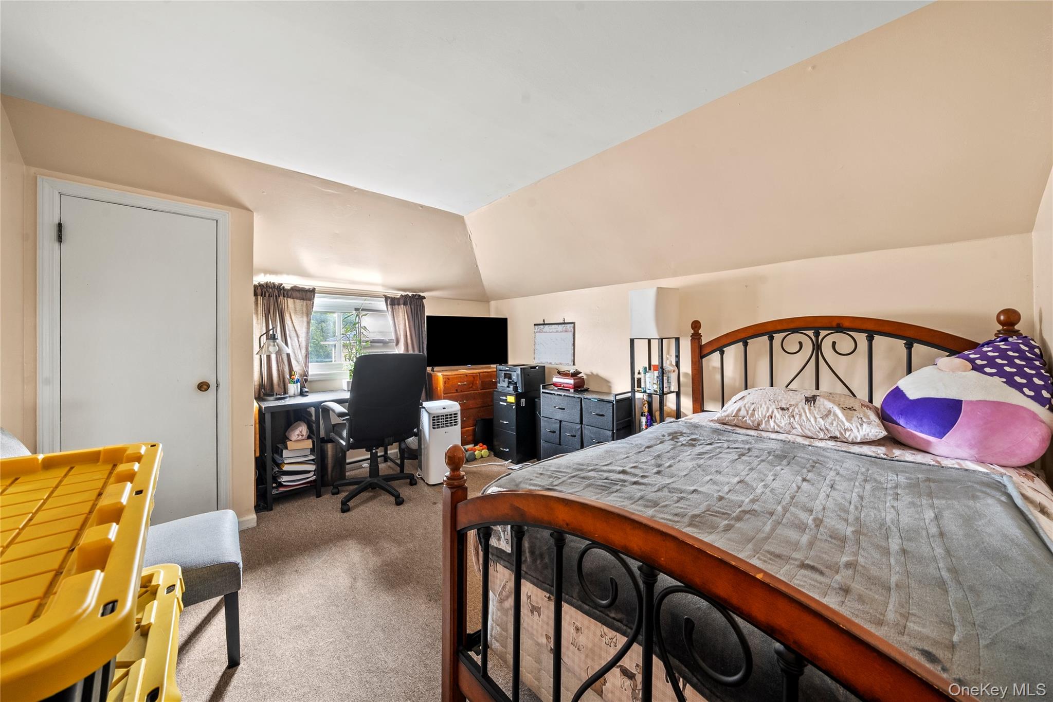 604 Dartmouth Street, Westbury, NY 11590