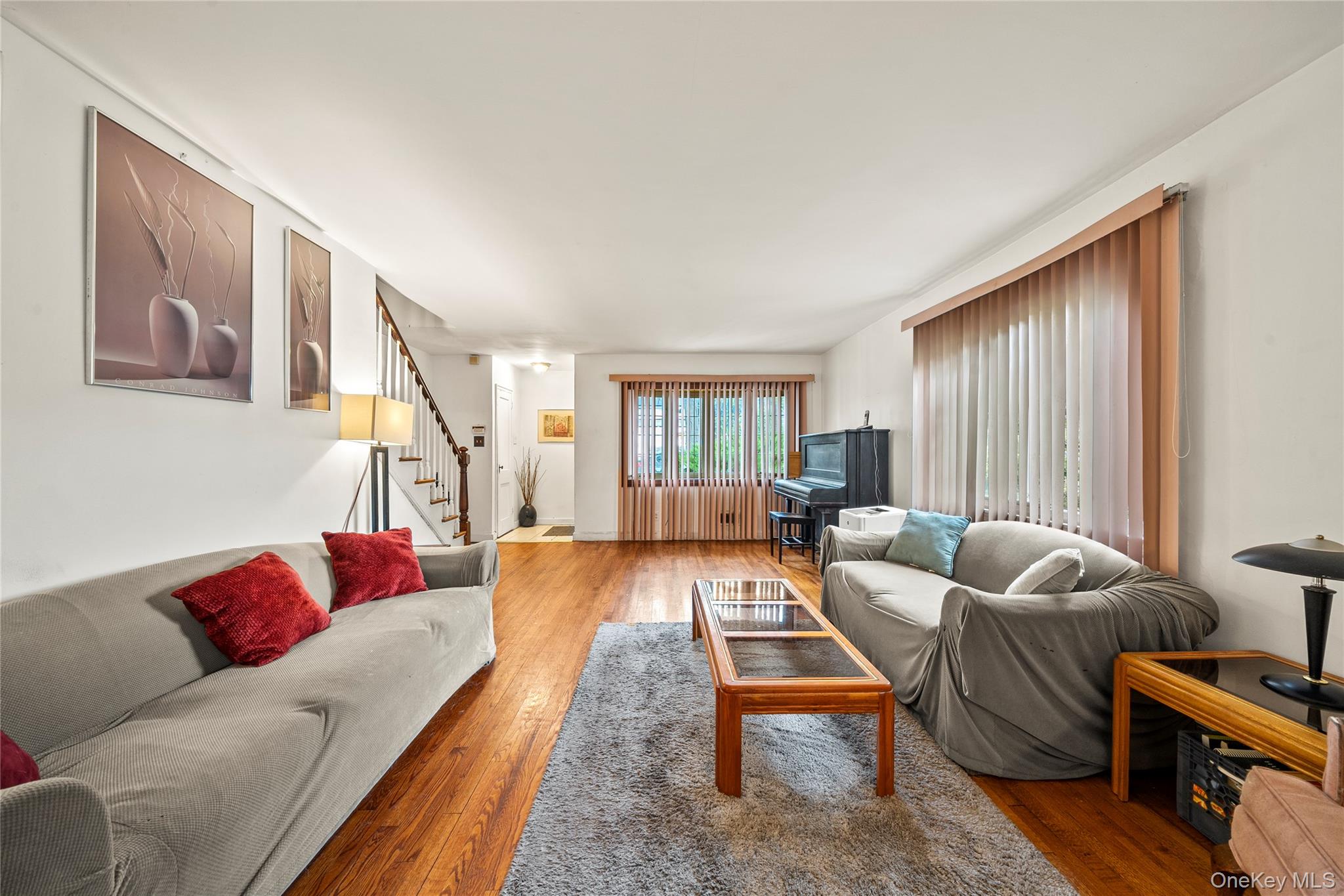 604 Dartmouth Street, Westbury, NY 11590