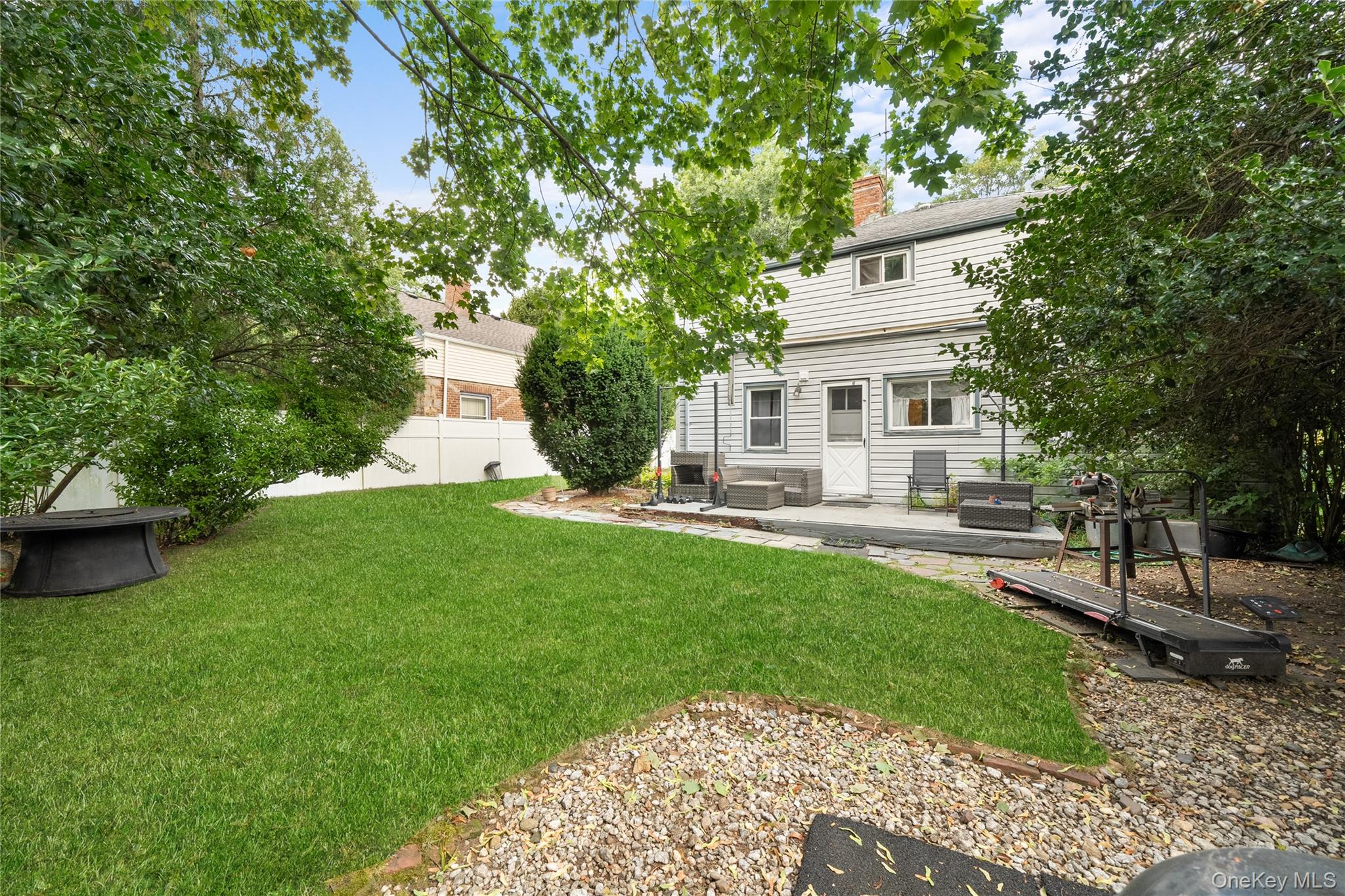 604 Dartmouth Street, Westbury, NY 11590