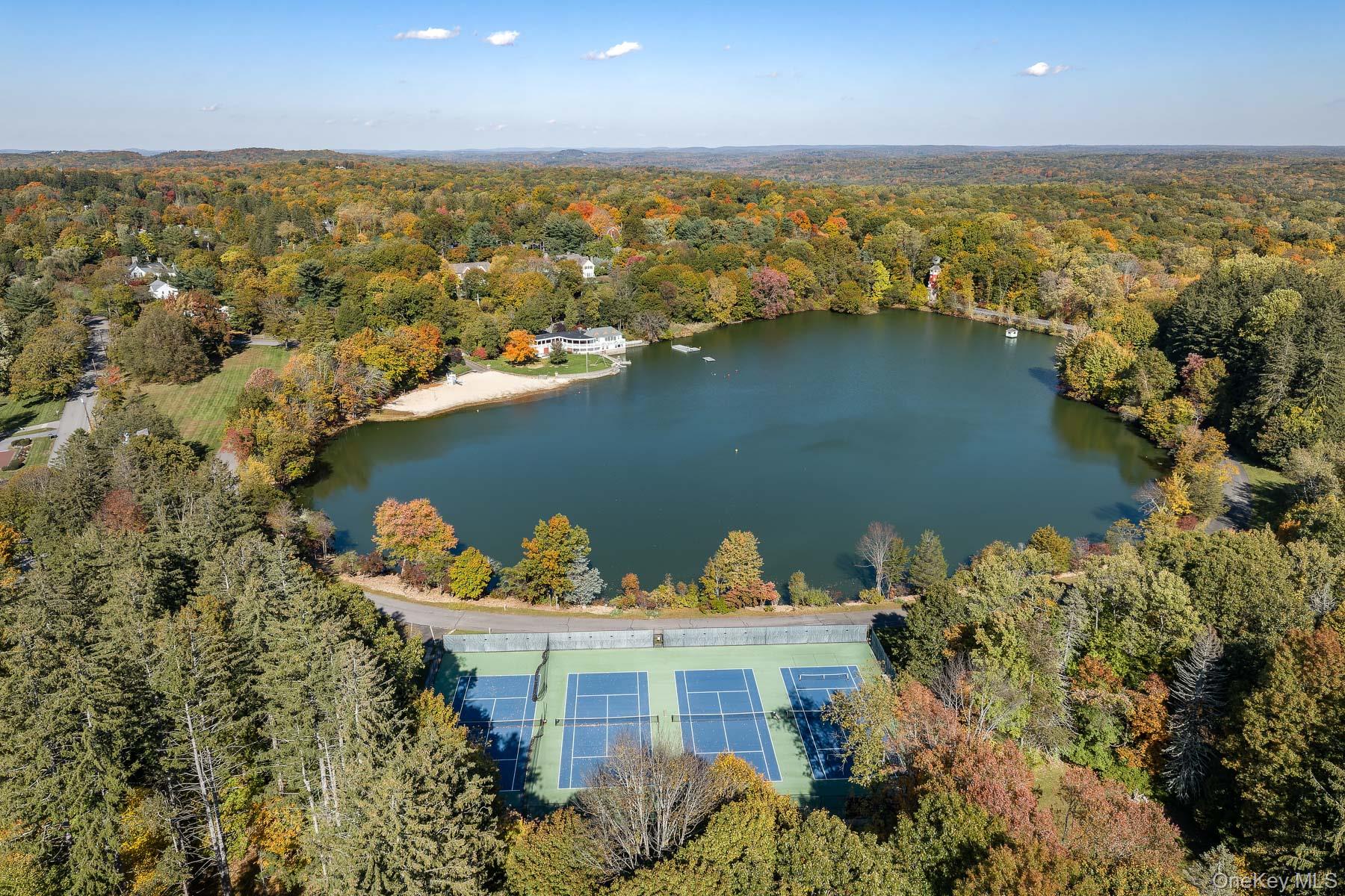 18 Fox Ridge Road, Armonk, NY 10504