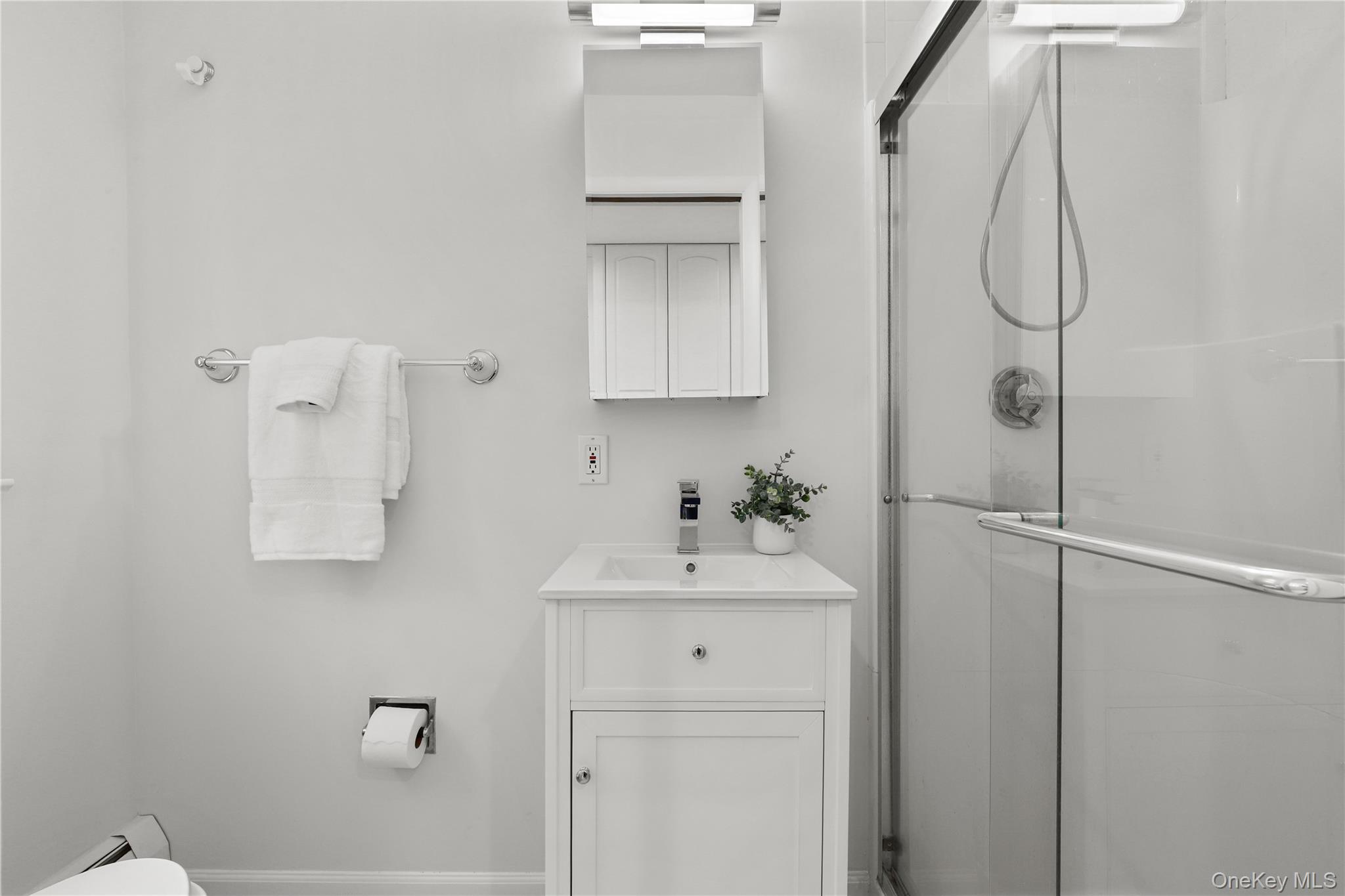 18 Fox Ridge Road, Armonk, NY 10504