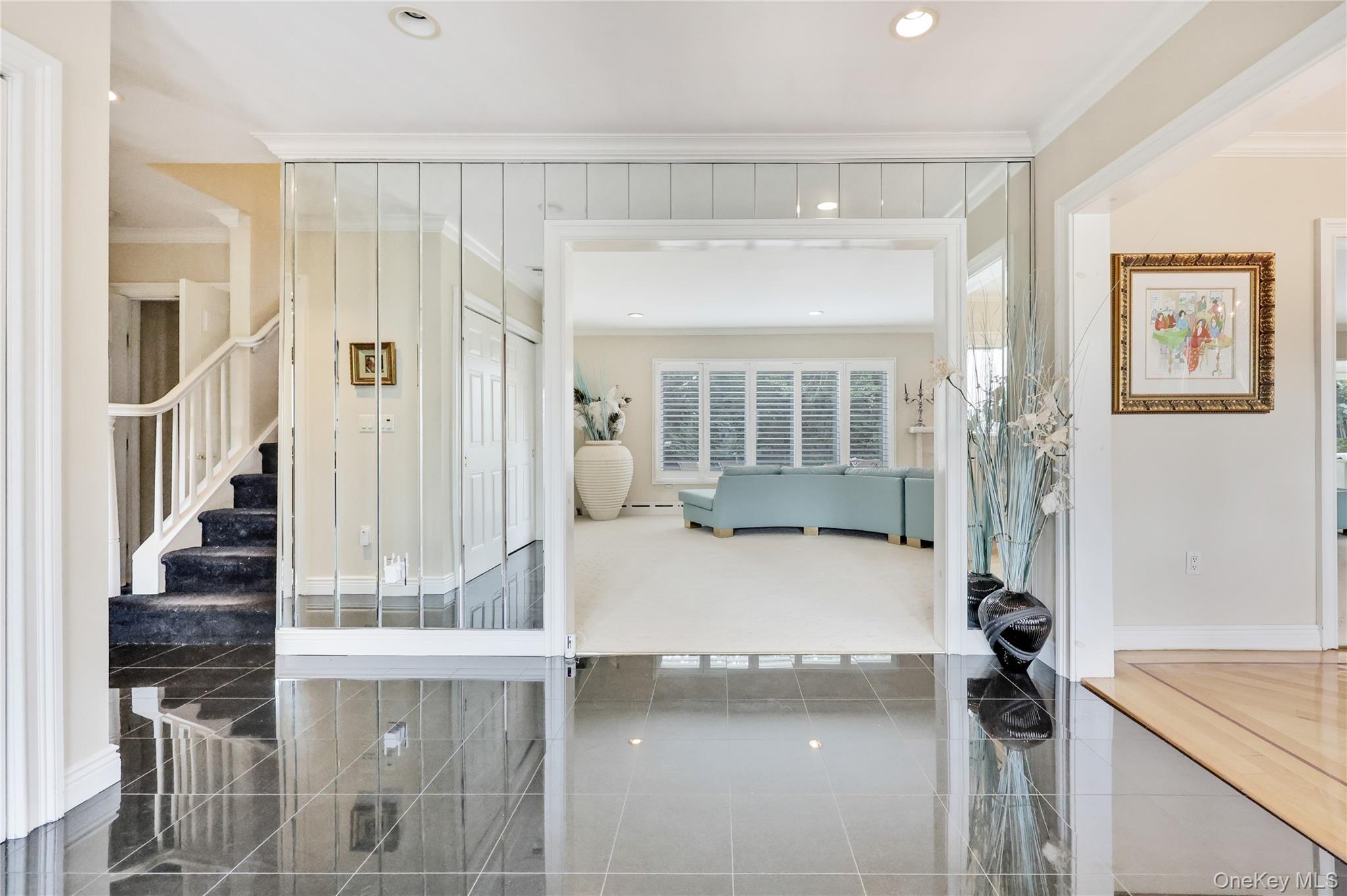 4 Willow Lane, Hewlett Harbor, NY 11557