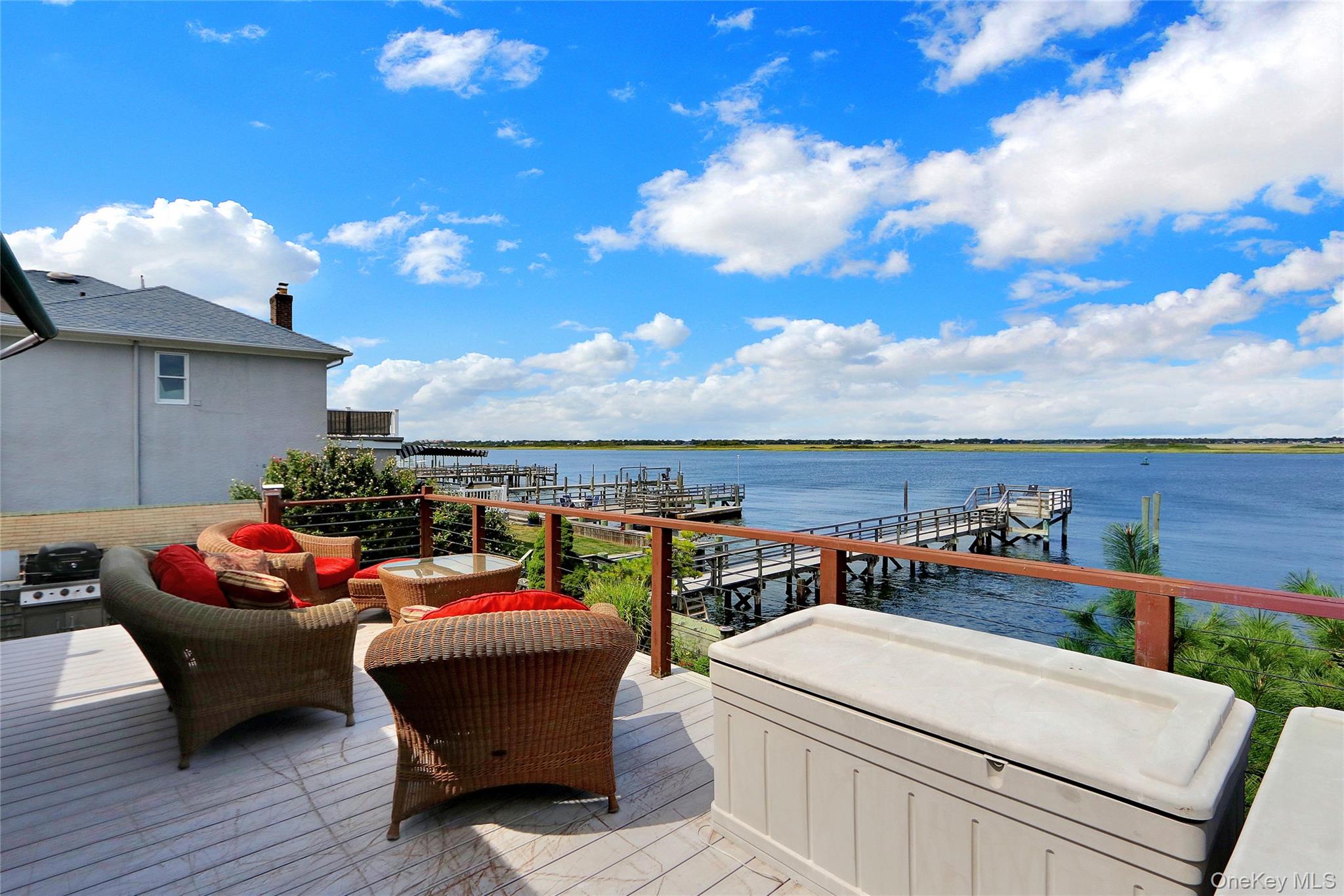 1007 W Park Avenue, Long Beach, NY 11561