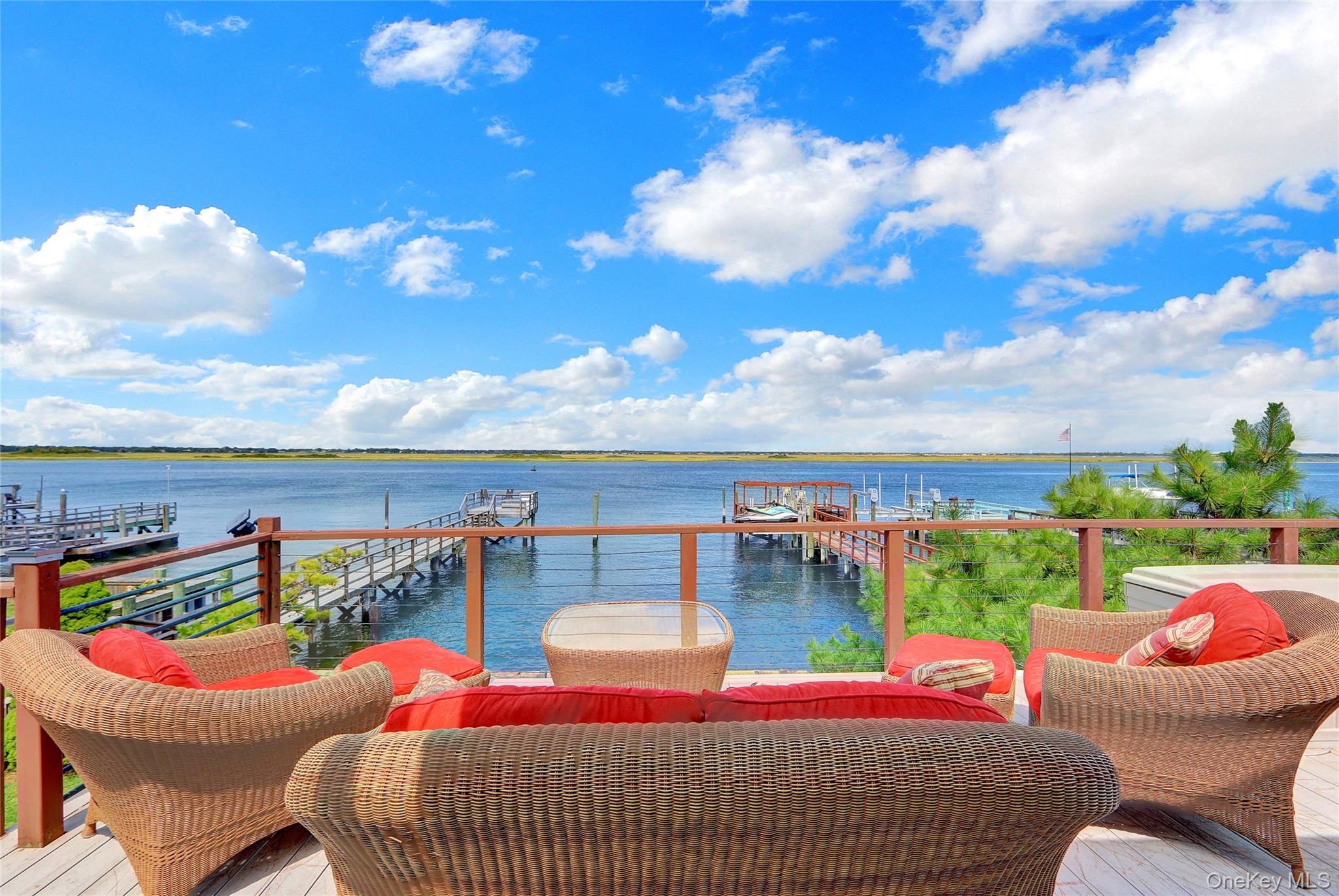 1007 W Park Avenue, Long Beach, NY 11561