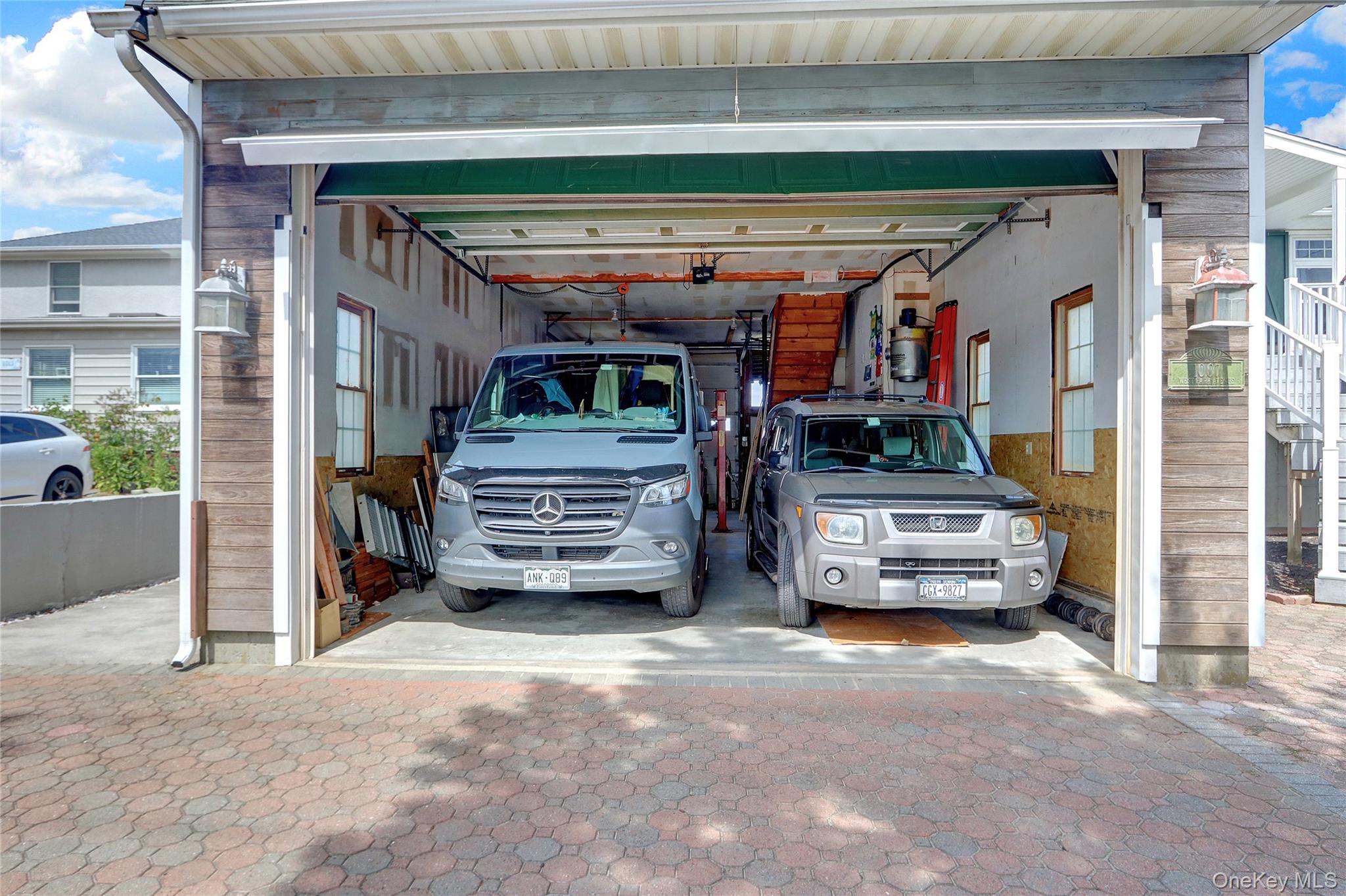 1007 W Park Avenue, Long Beach, NY 11561