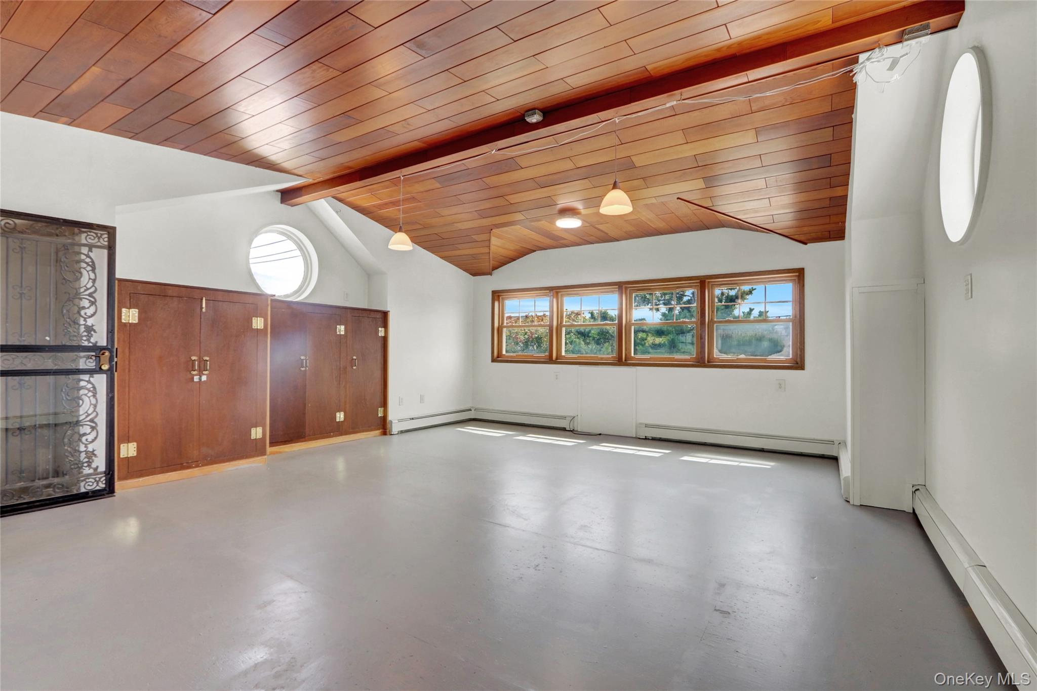 1007 W Park Avenue, Long Beach, NY 11561