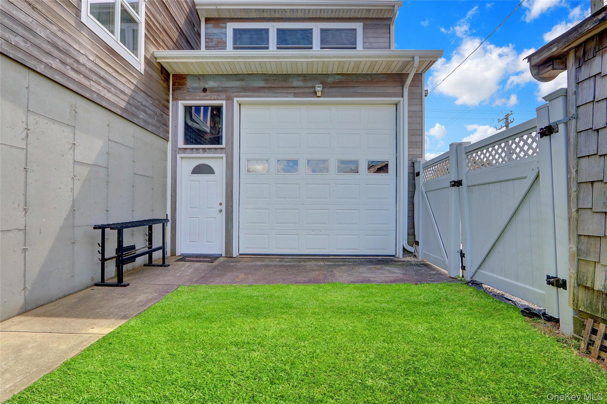 1007 W Park Avenue, Long Beach, NY 11561