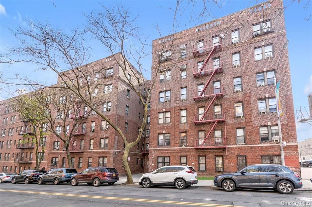 4333 48th Street # 4A, Sunnyside, NY 11104