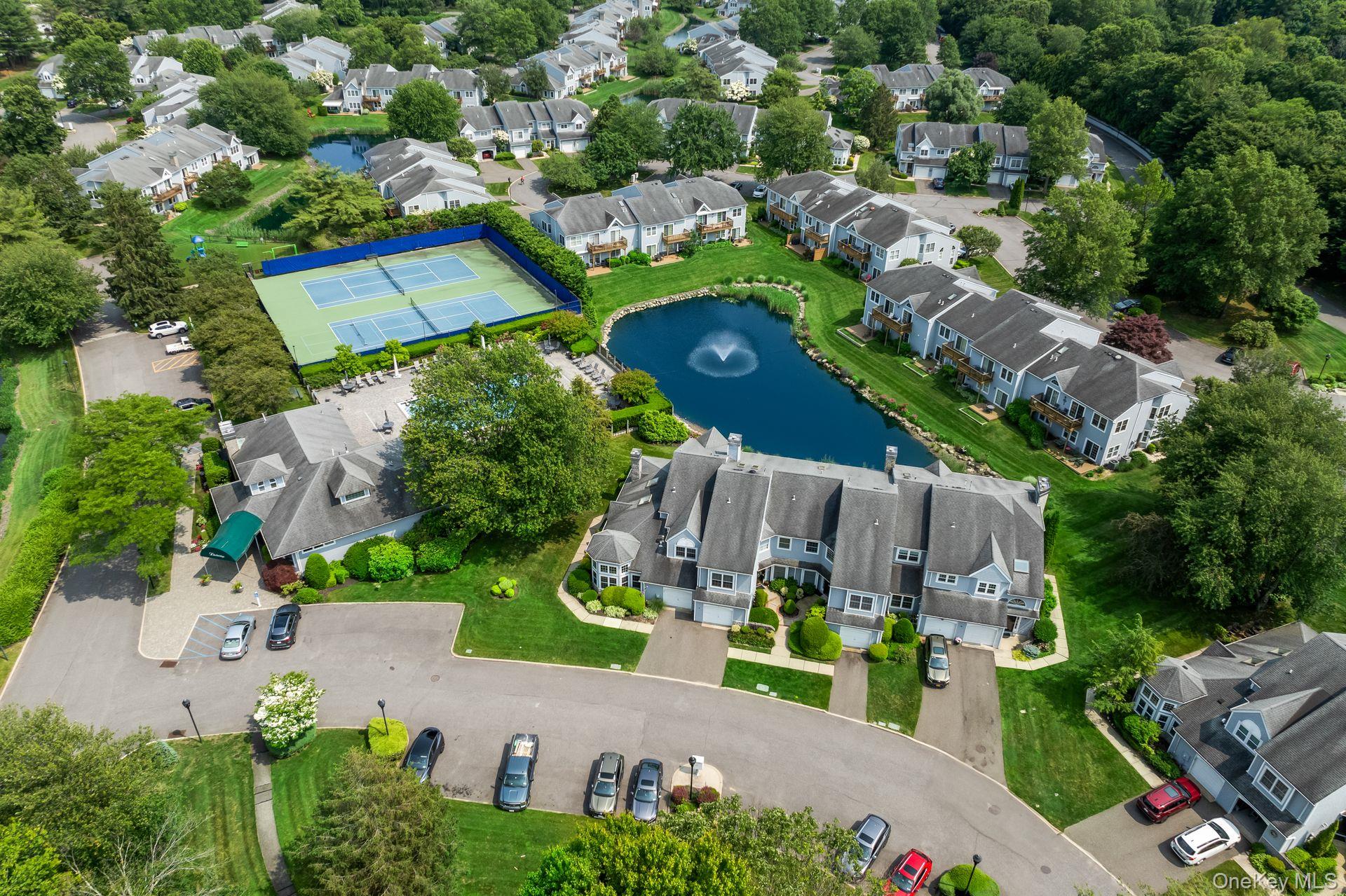 2 Lakebridge Drive S # 2, Kings Park, NY 11754