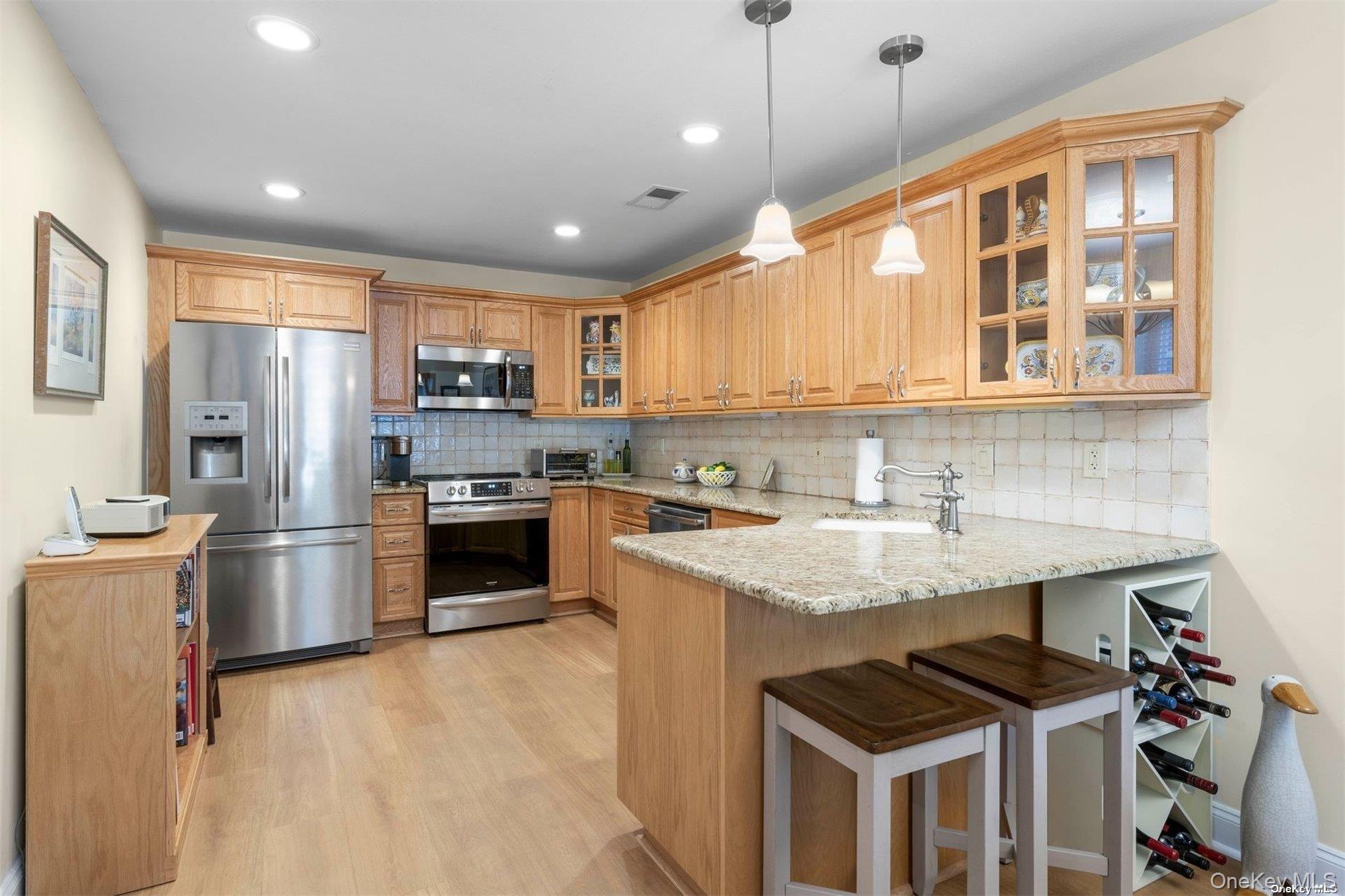 2 Lakebridge Drive S # 2, Kings Park, NY 11754