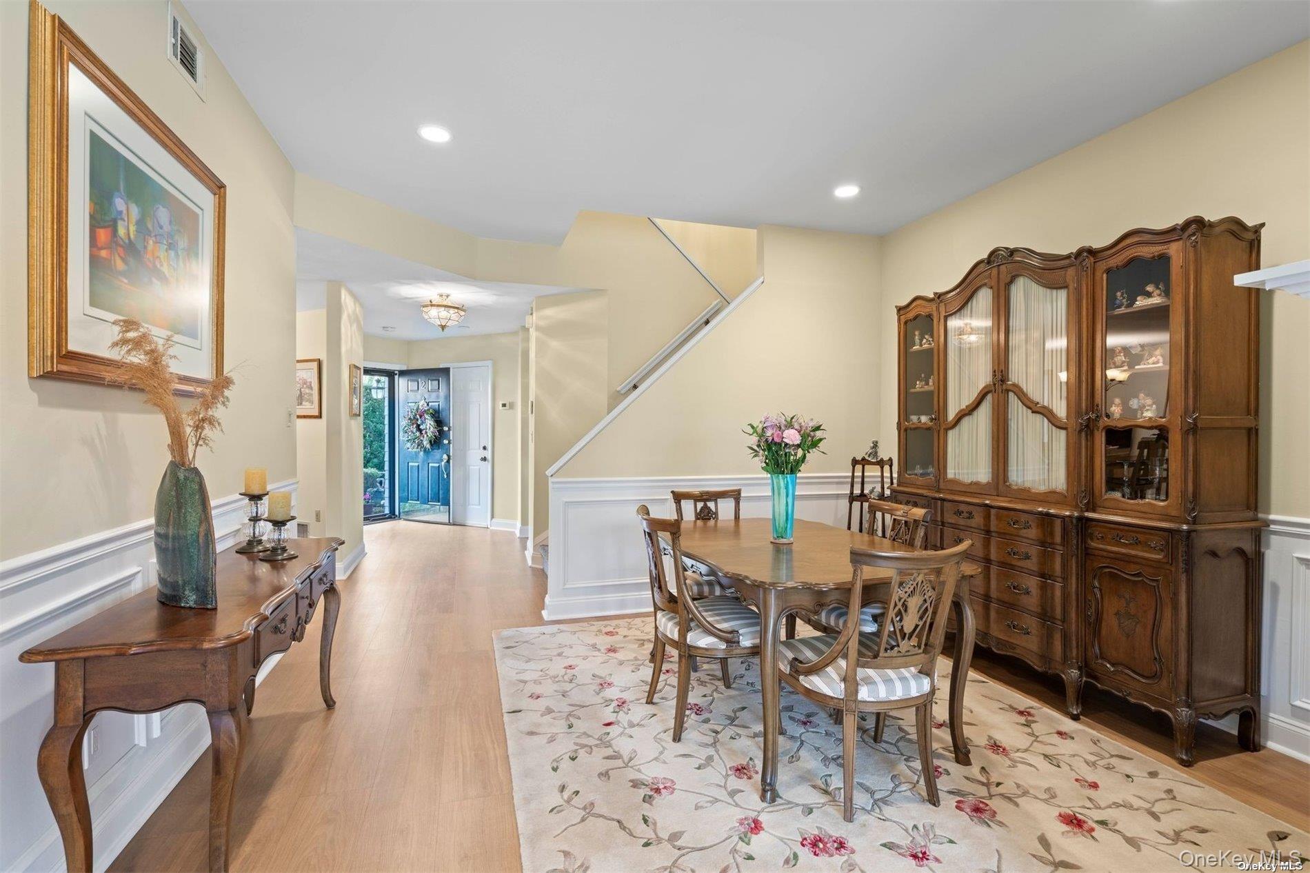 2 Lakebridge Drive S # 2, Kings Park, NY 11754