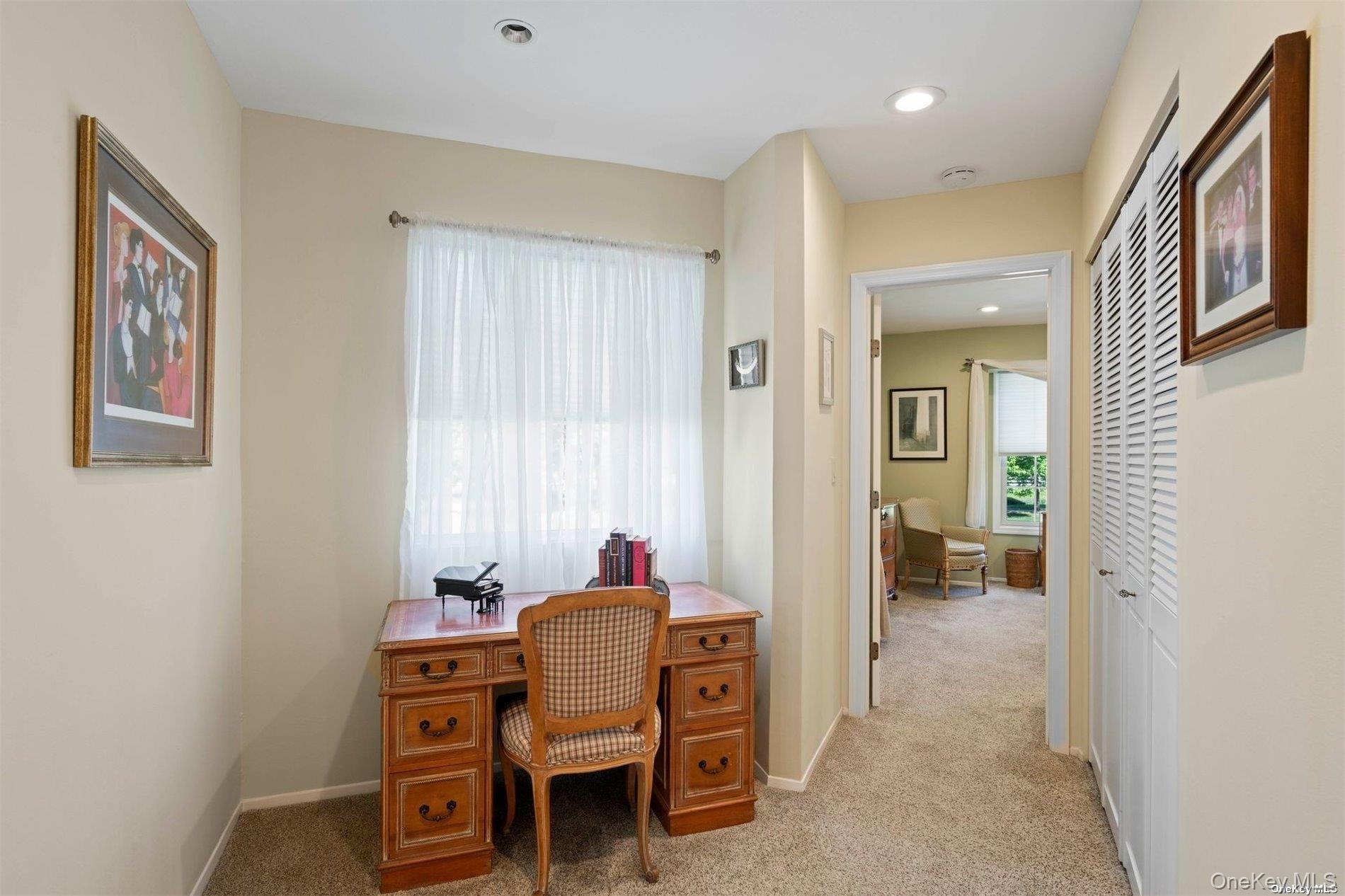 2 Lakebridge Drive S # 2, Kings Park, NY 11754