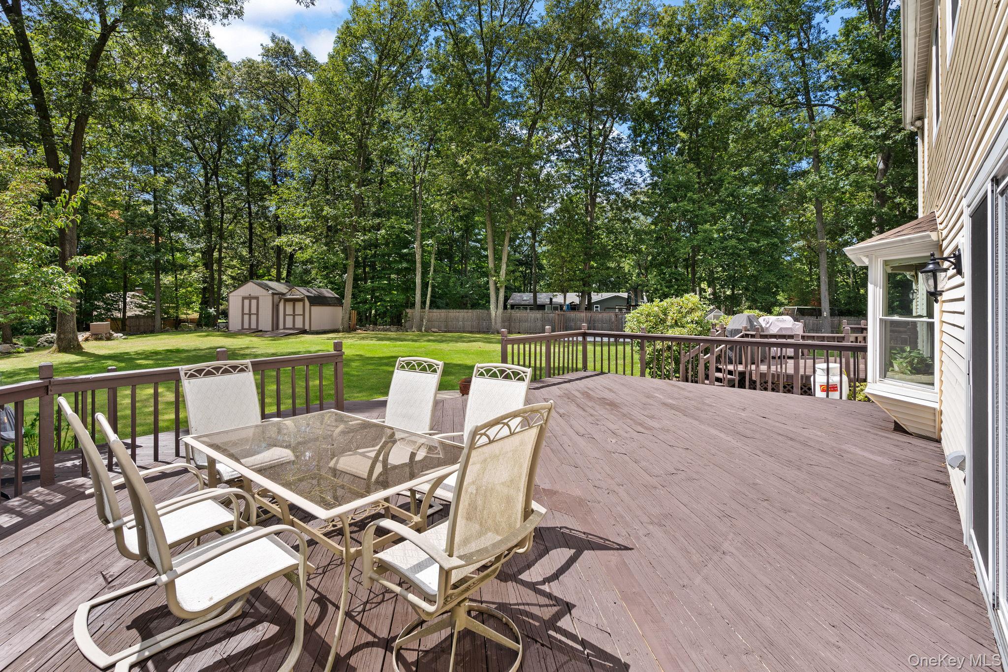 323 Sycamore Drive, New Windsor, NY 12553