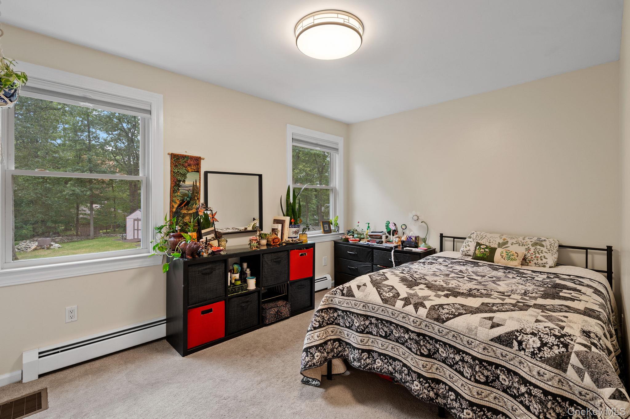 323 Sycamore Drive, New Windsor, NY 12553