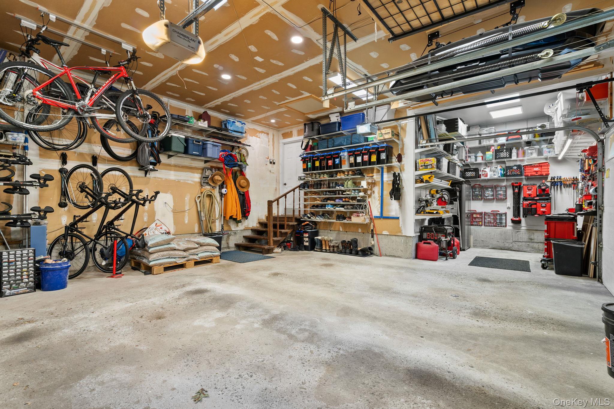 323 Sycamore Drive, New Windsor, NY 12553