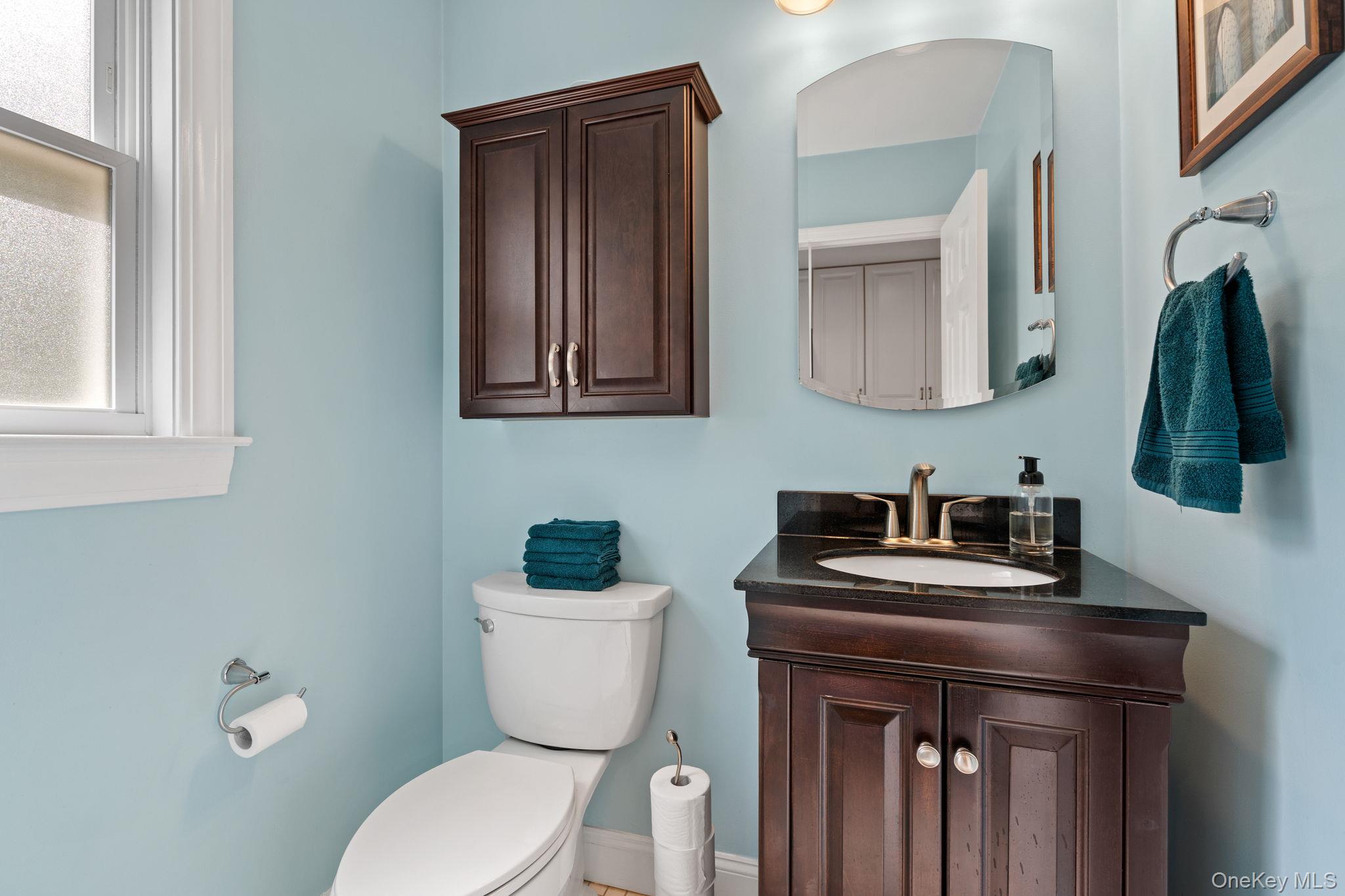 323 Sycamore Drive, New Windsor, NY 12553