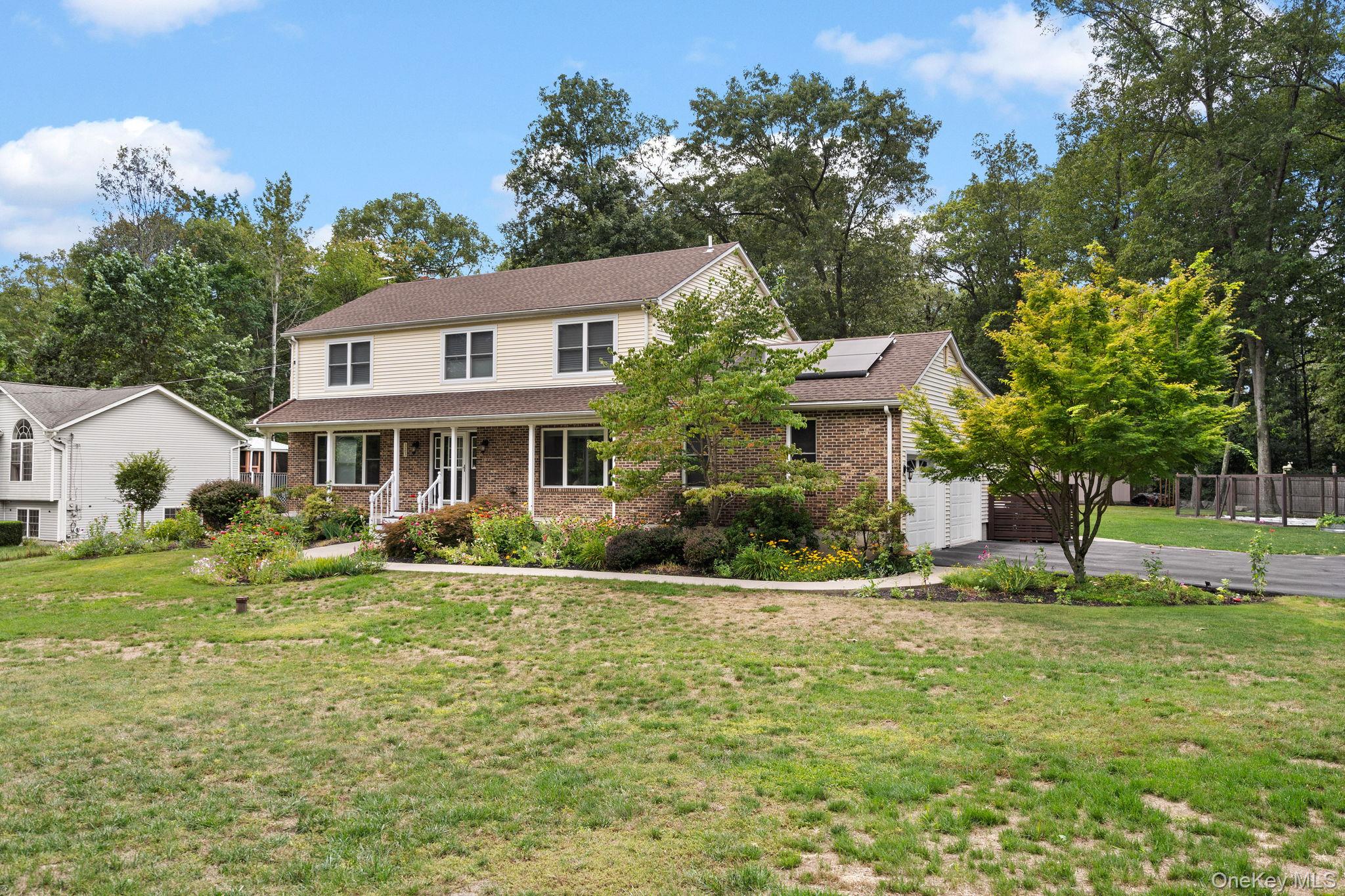 323 Sycamore Drive, New Windsor, NY 12553