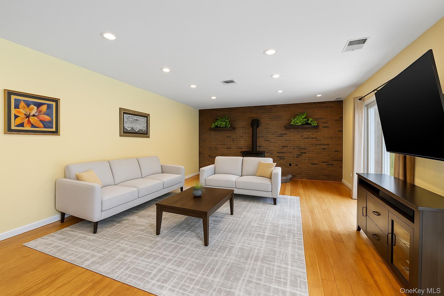 323 Sycamore Drive, New Windsor, NY 12553