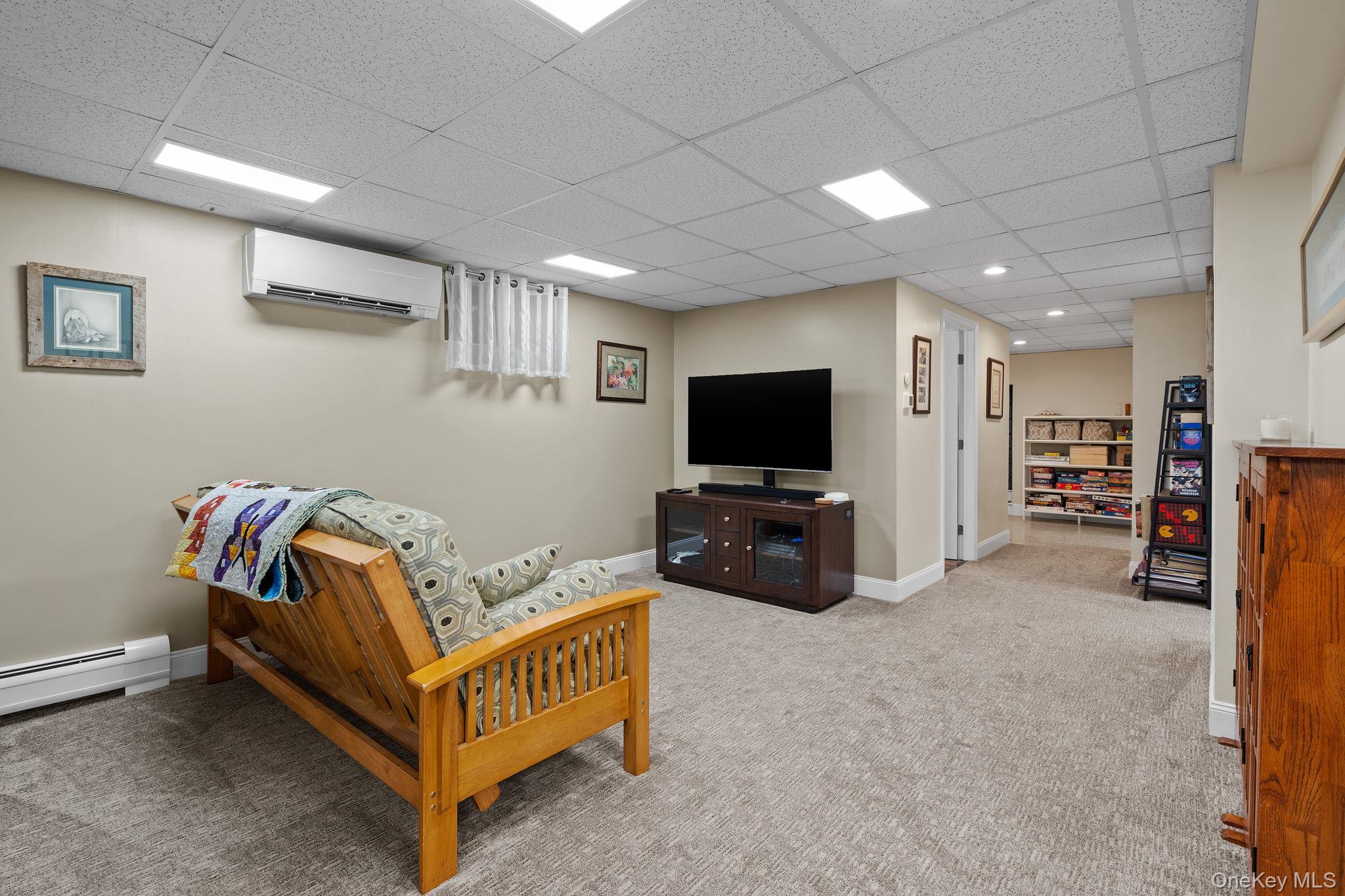 323 Sycamore Drive, New Windsor, NY 12553