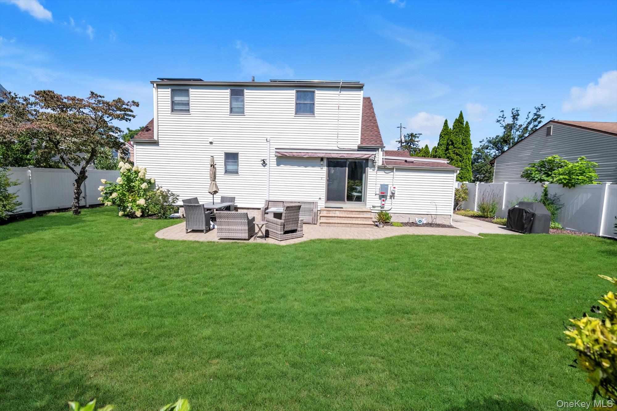 20 Hazel Avenue, Farmingdale, NY 11735