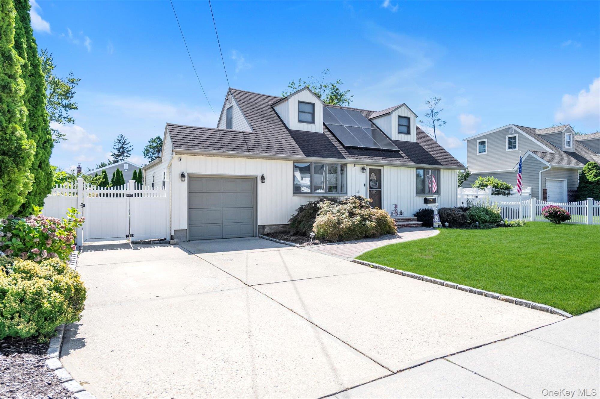 20 Hazel Avenue, Farmingdale, NY 11735