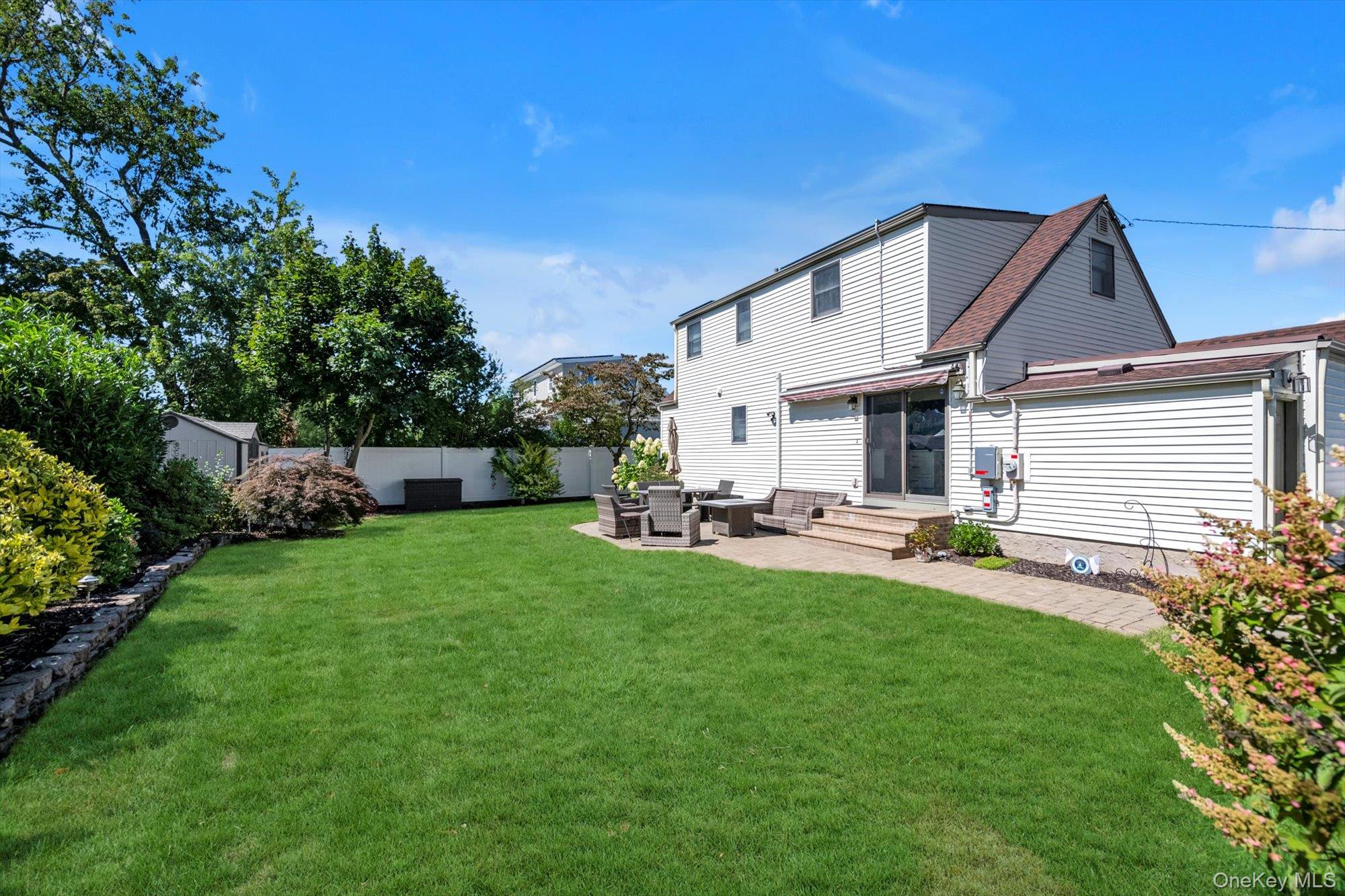 20 Hazel Avenue, Farmingdale, NY 11735