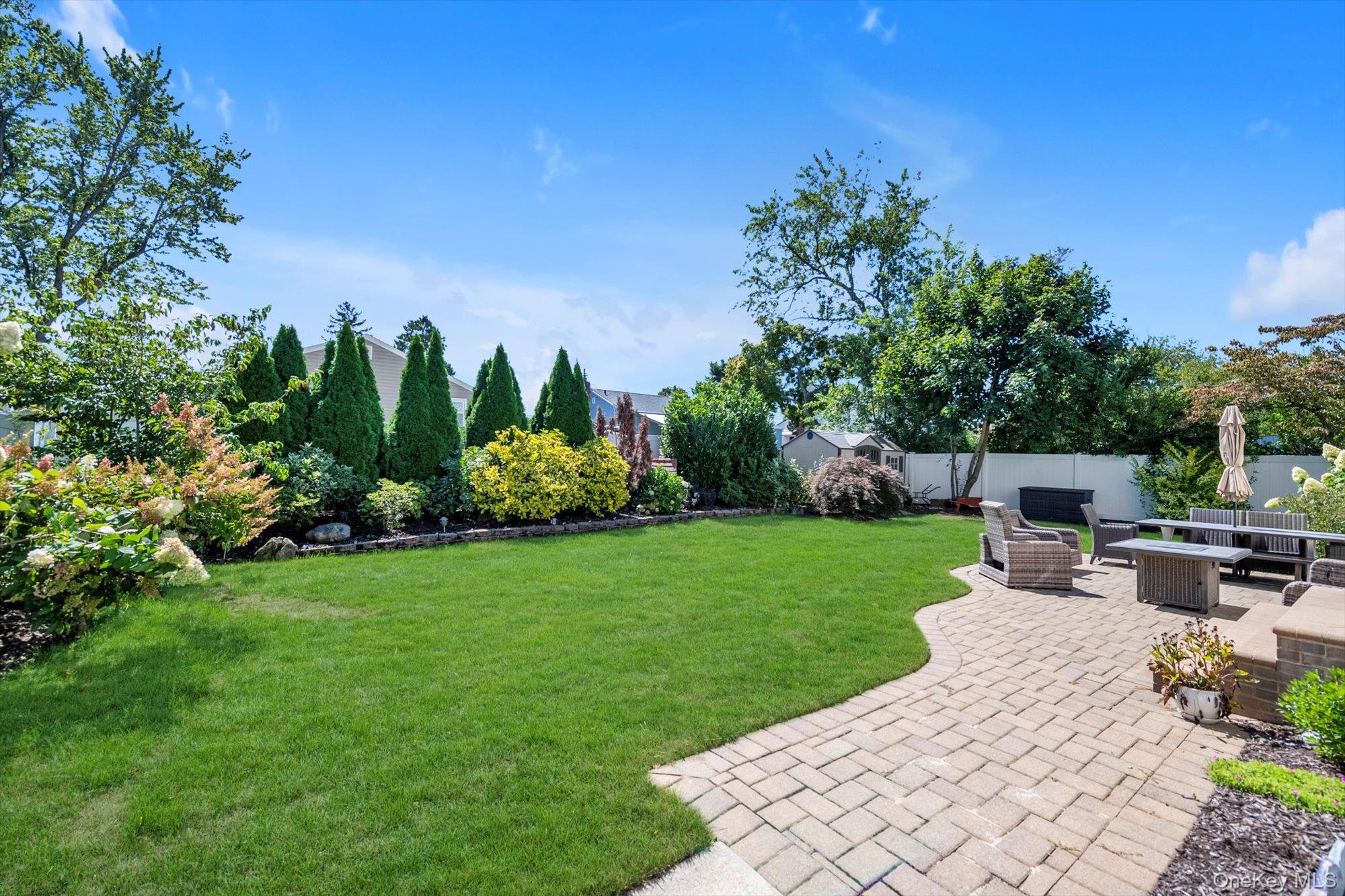 20 Hazel Avenue, Farmingdale, NY 11735