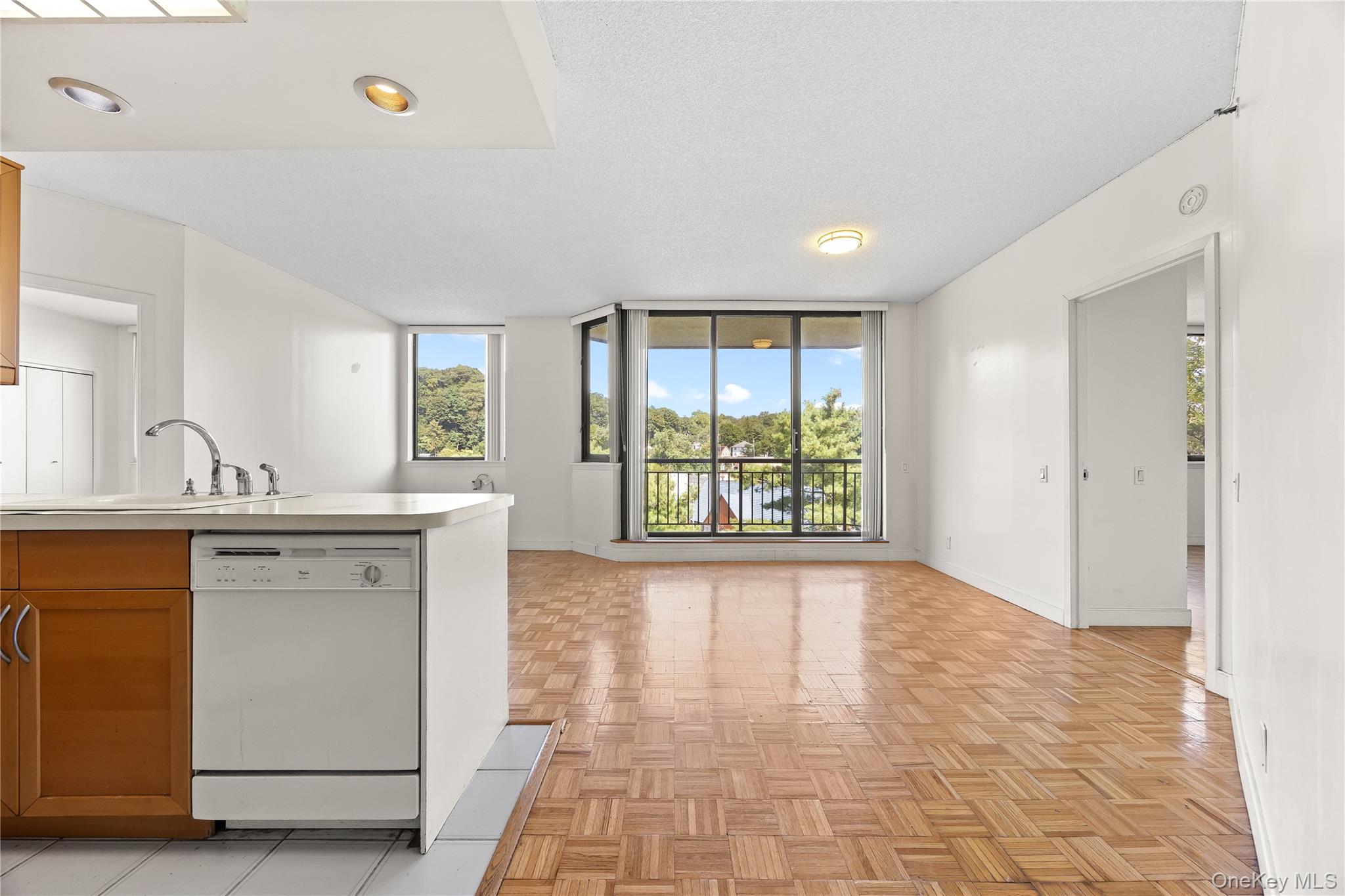 50 E Hartsdale Avenue # 3G, Hartsdale, NY 10530