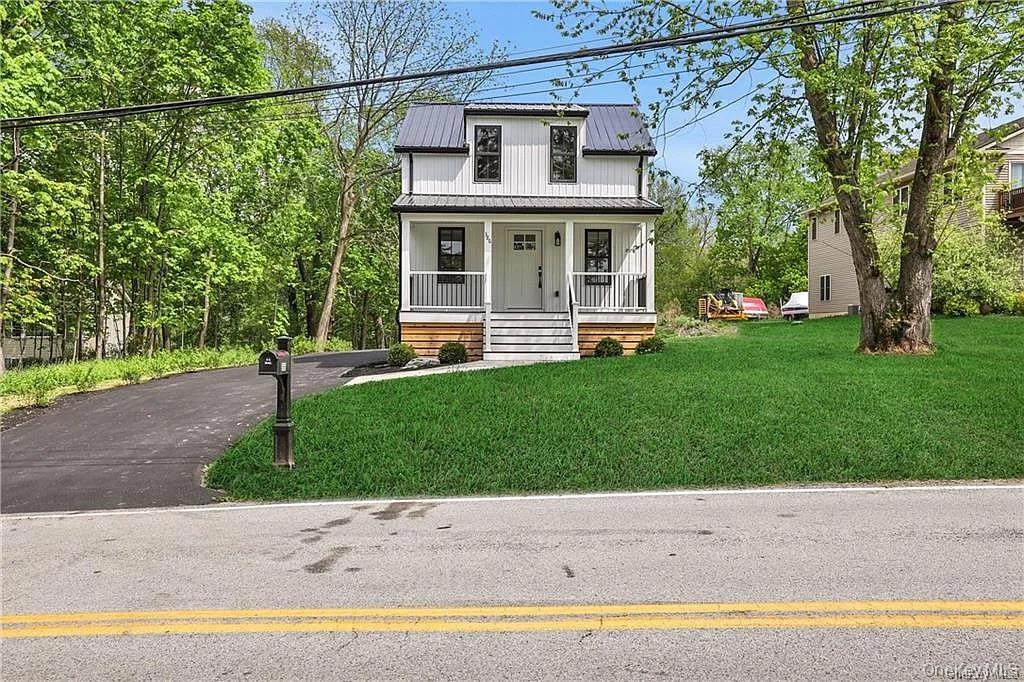 386 Lakeside Road, Newburgh, NY 12550