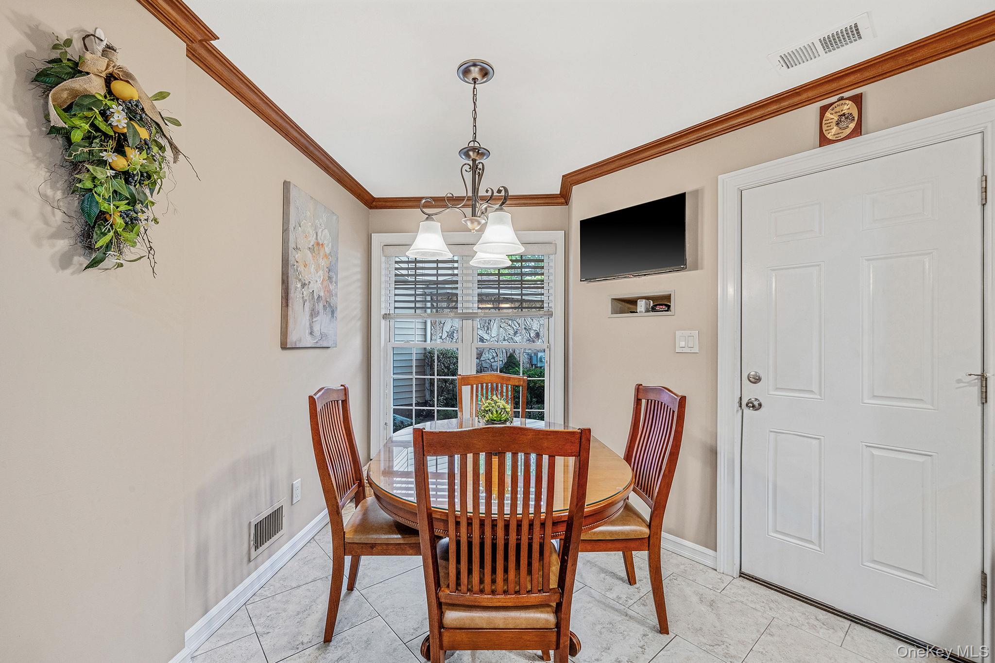 185 Colony Drive N, Holbrook, NY 11741