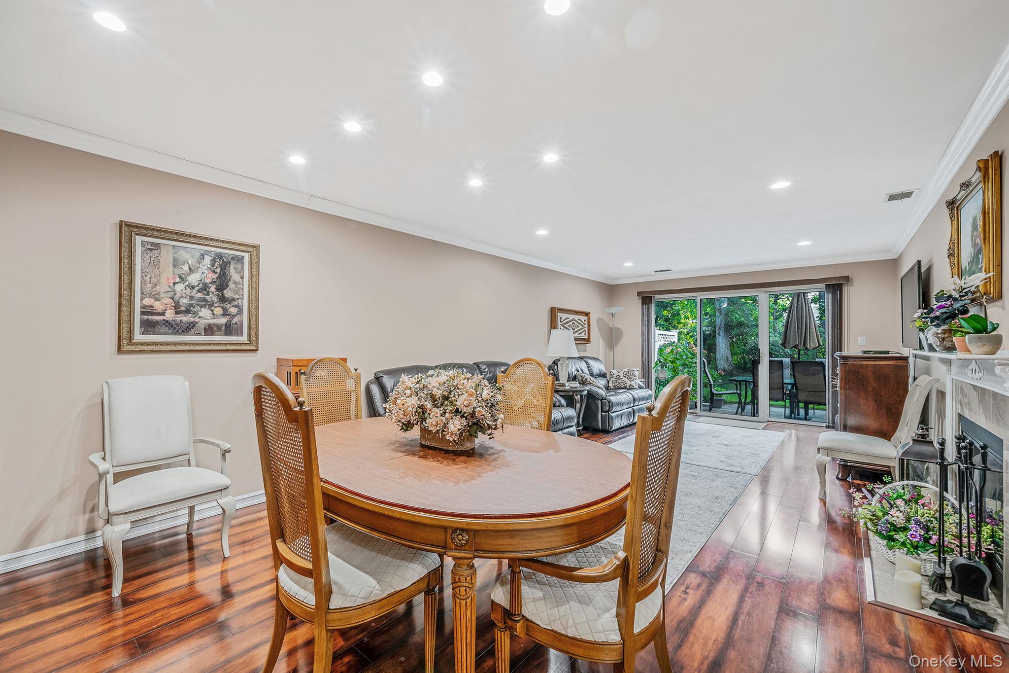 185 Colony Drive N, Holbrook, NY 11741