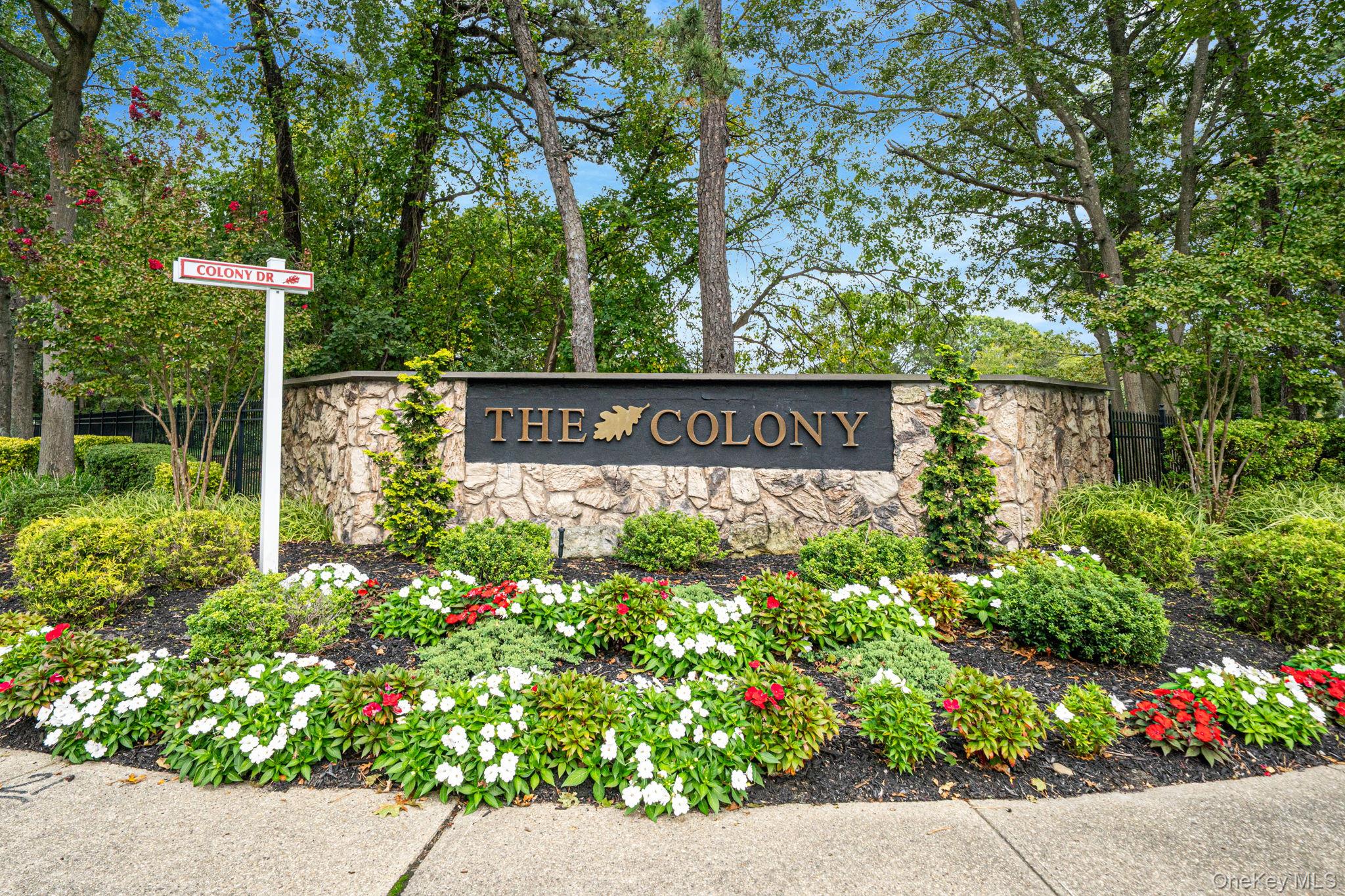 185 Colony Drive N, Holbrook, NY 11741