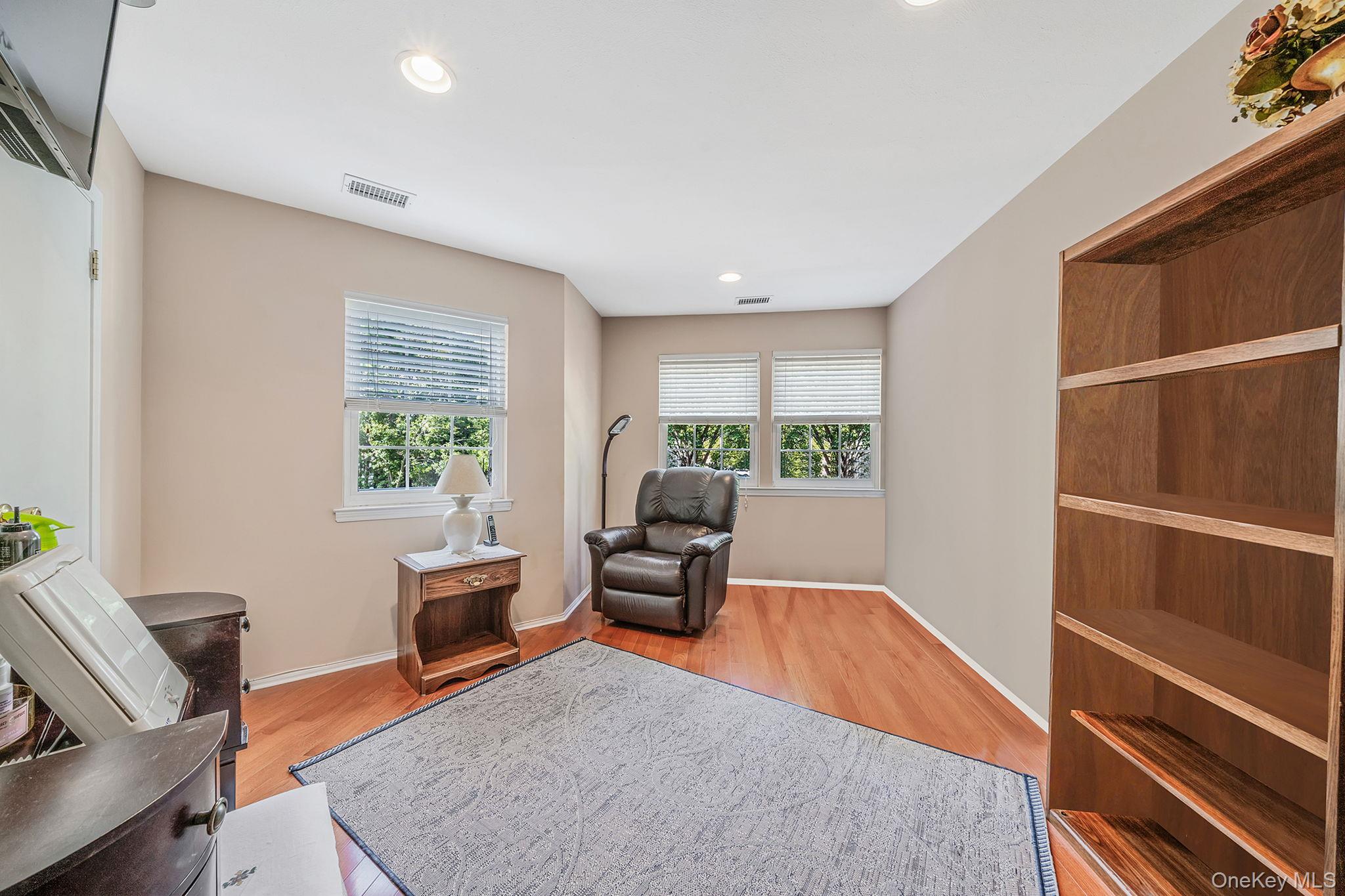 185 Colony Drive N, Holbrook, NY 11741