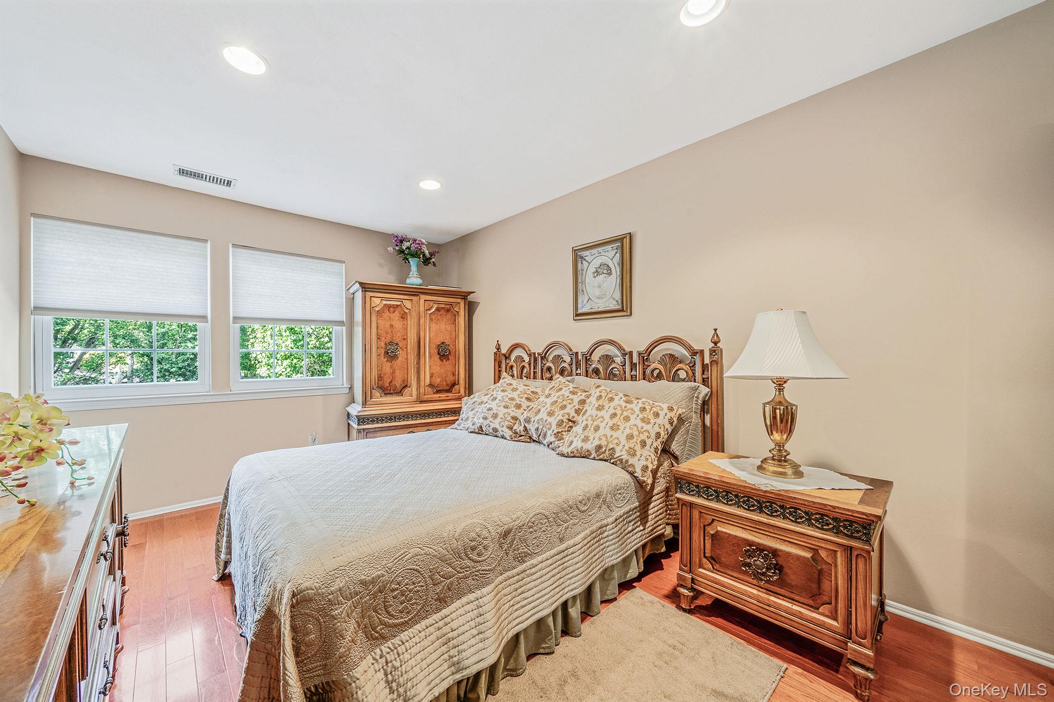 185 Colony Drive N, Holbrook, NY 11741