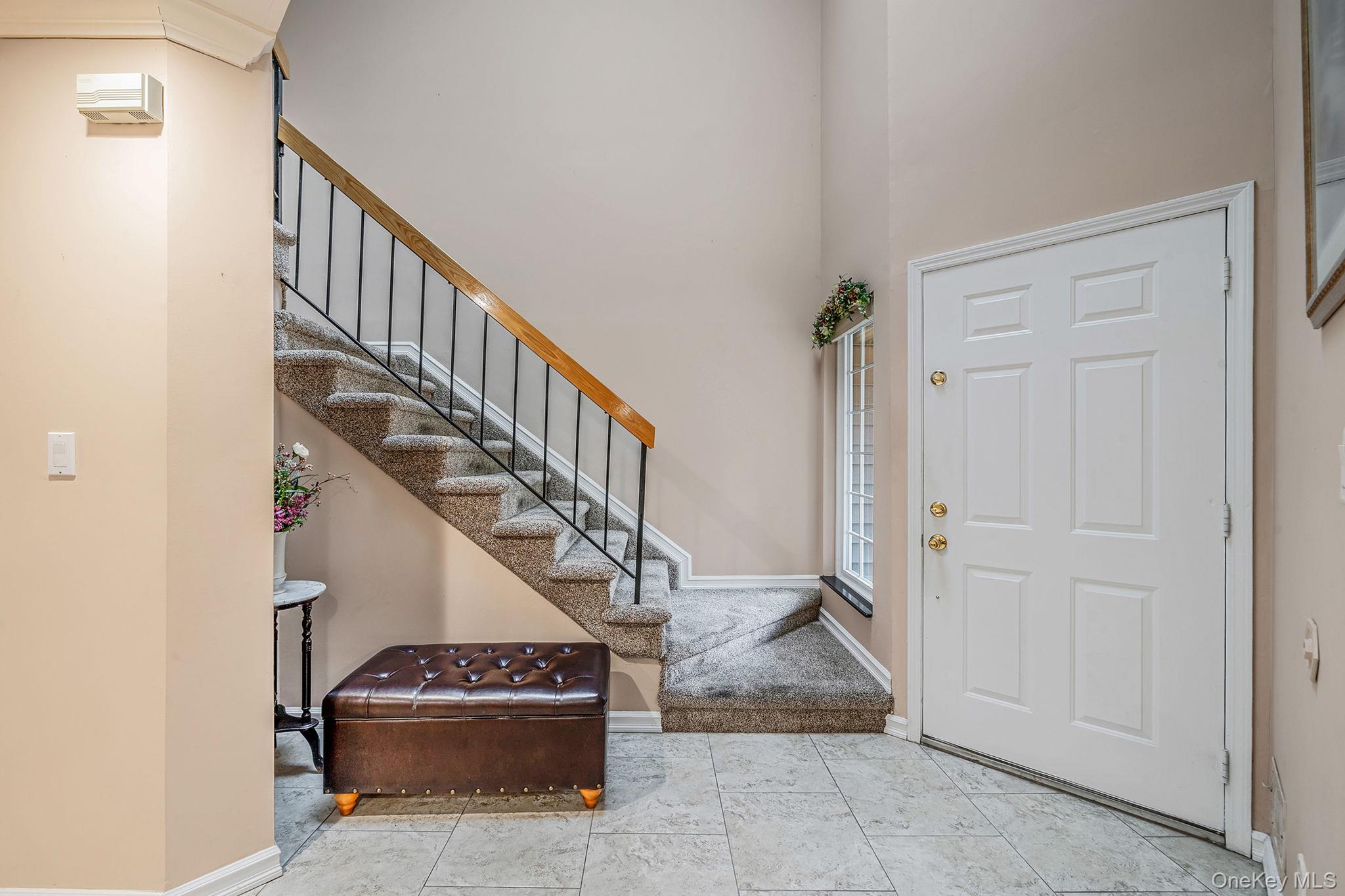 185 Colony Drive N, Holbrook, NY 11741