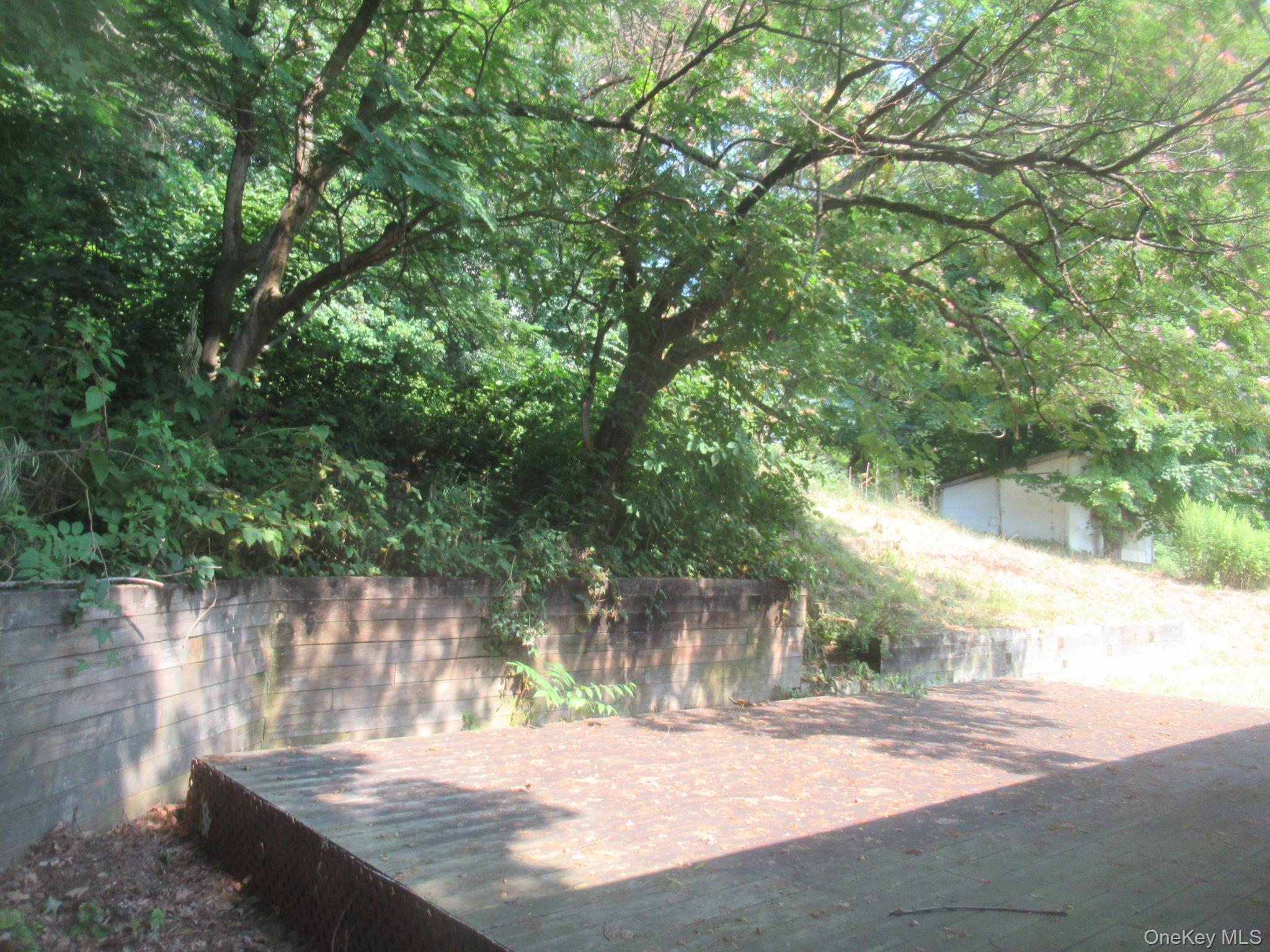 33 Meadow Avenue, Chester, NY 10918